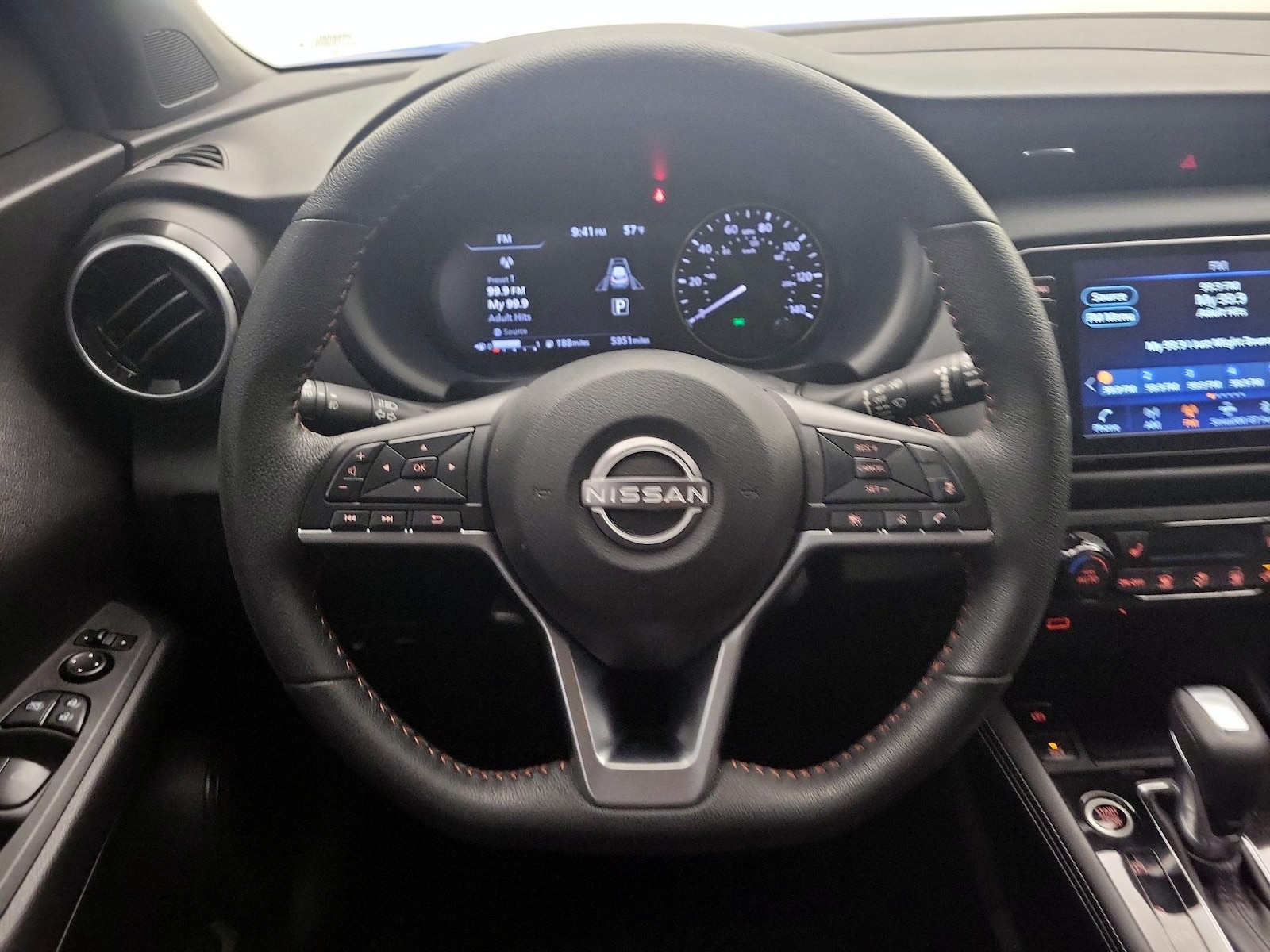 2024 Nissan Kicks SR - Photo 11