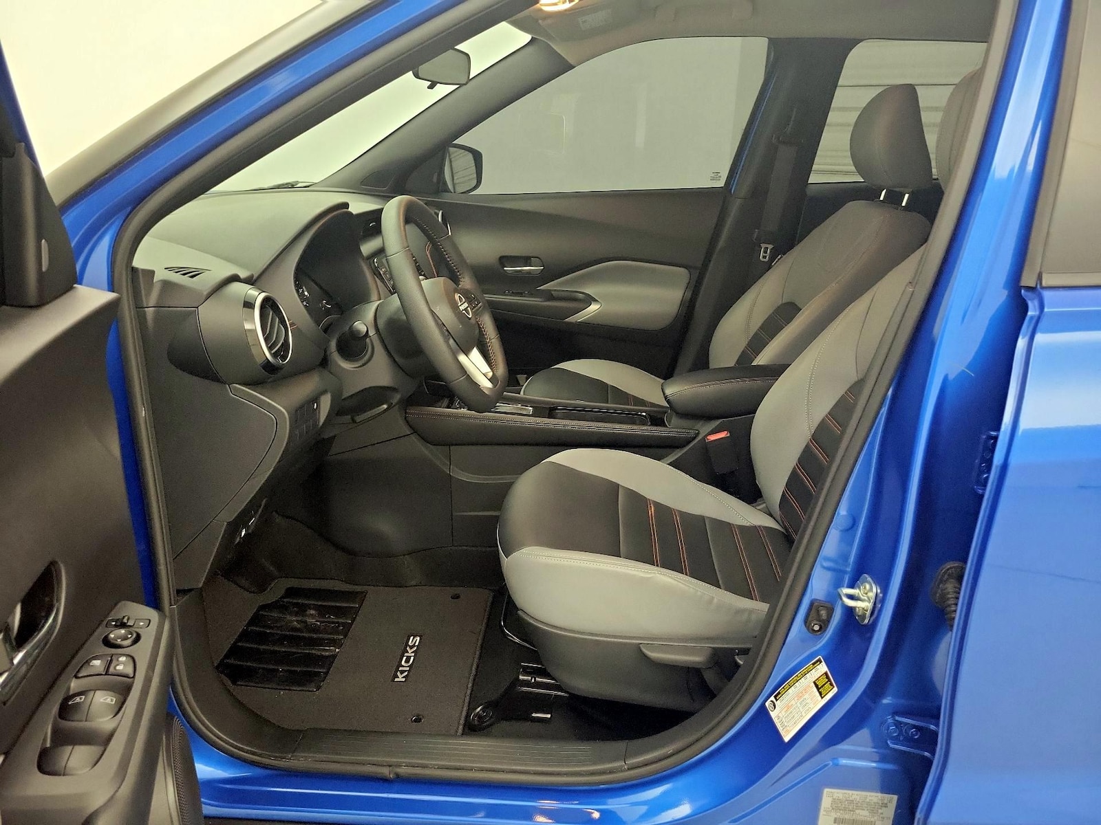 2024 Nissan Kicks SR - Photo 12