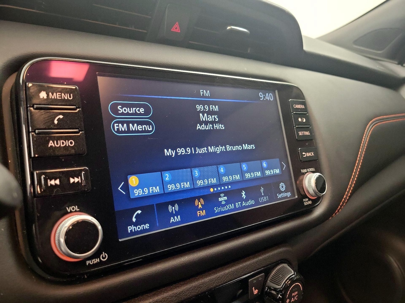 2024 Nissan Kicks SR - Photo 16
