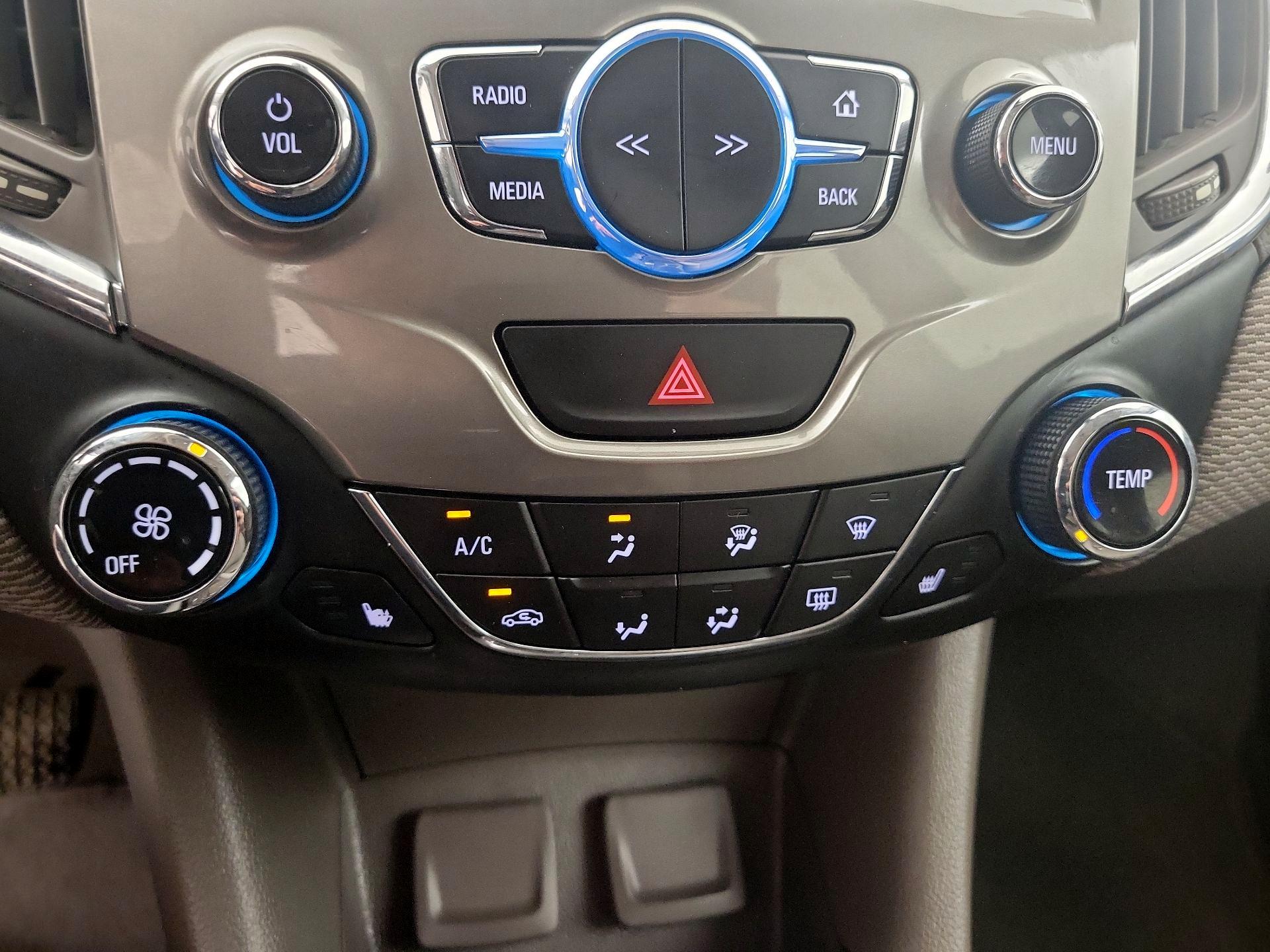 Thumbnail: 2017 Chevrolet Cruze - 16