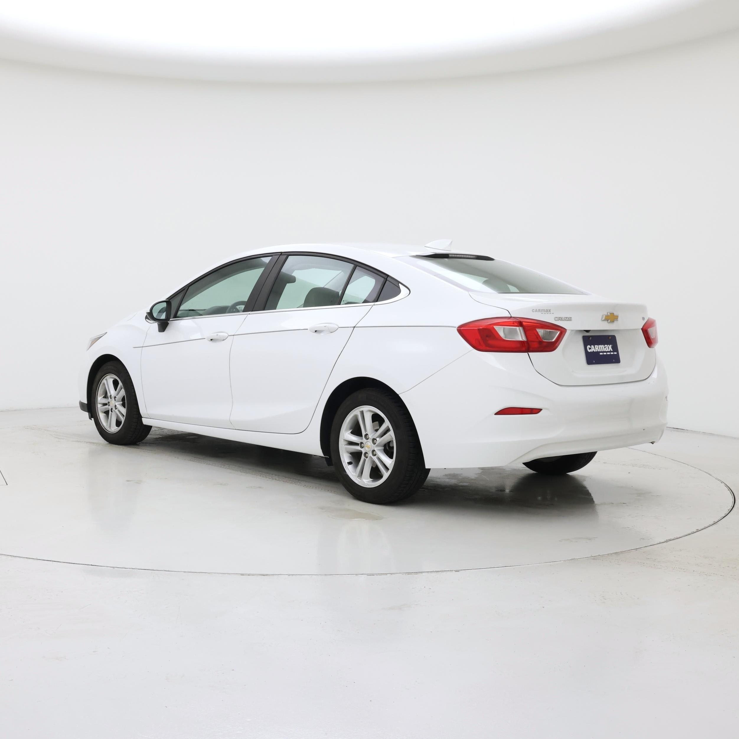 Thumbnail: 2017 Chevrolet Cruze - 2