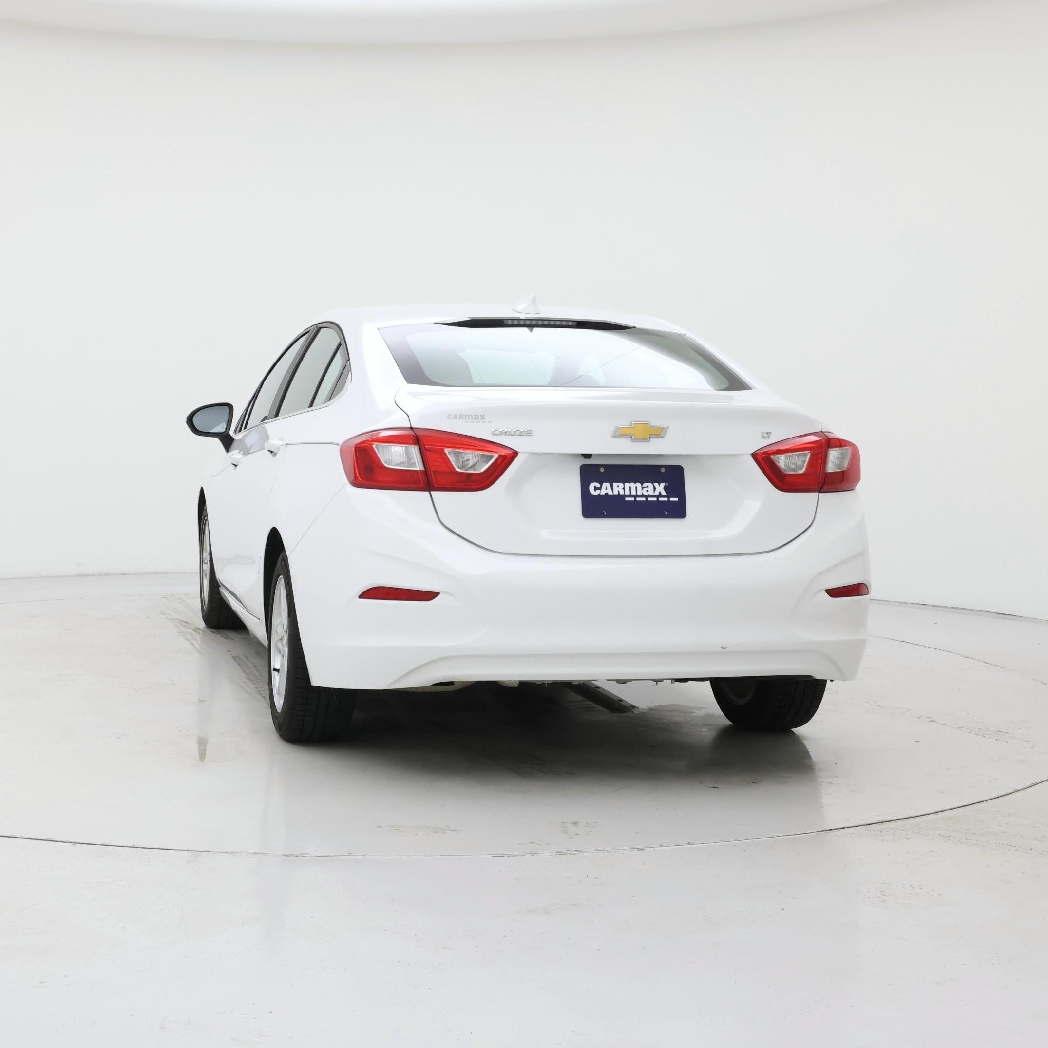 Thumbnail: 2017 Chevrolet Cruze - 6