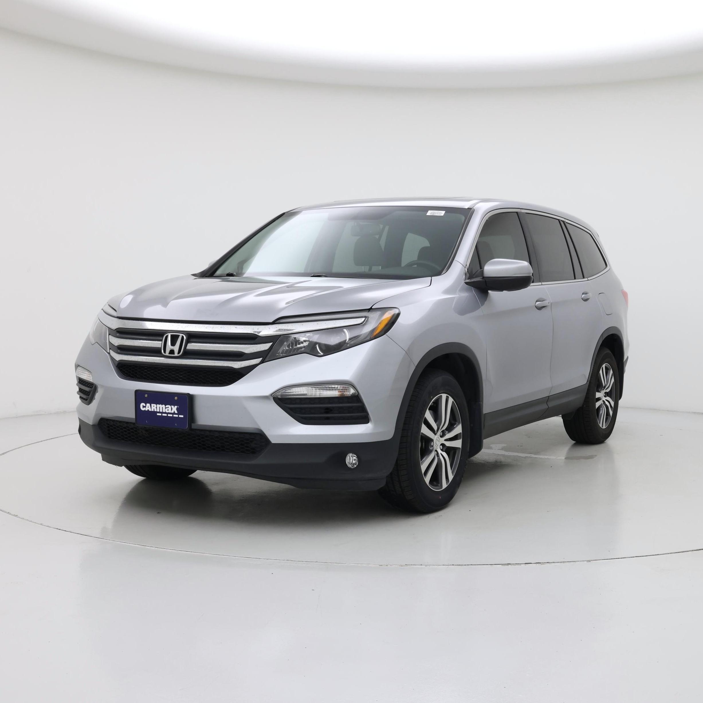 Thumbnail: 2017 Honda Pilot - 4