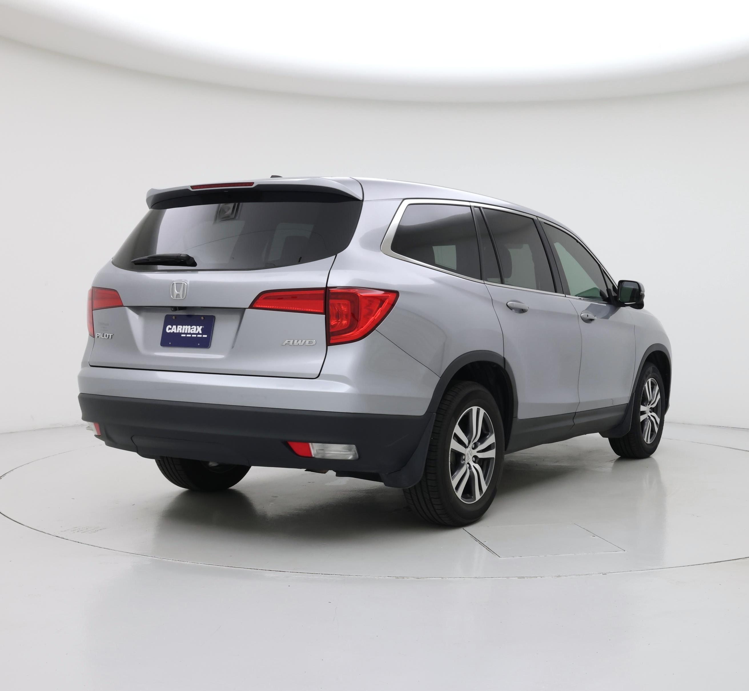 Thumbnail: 2017 Honda Pilot - 8