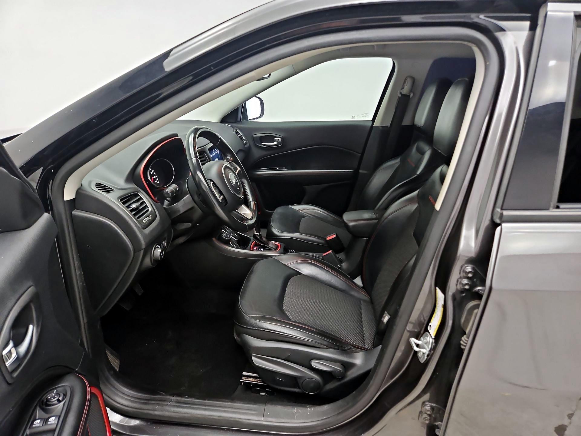 Thumbnail: 2019 Jeep Compass - 11