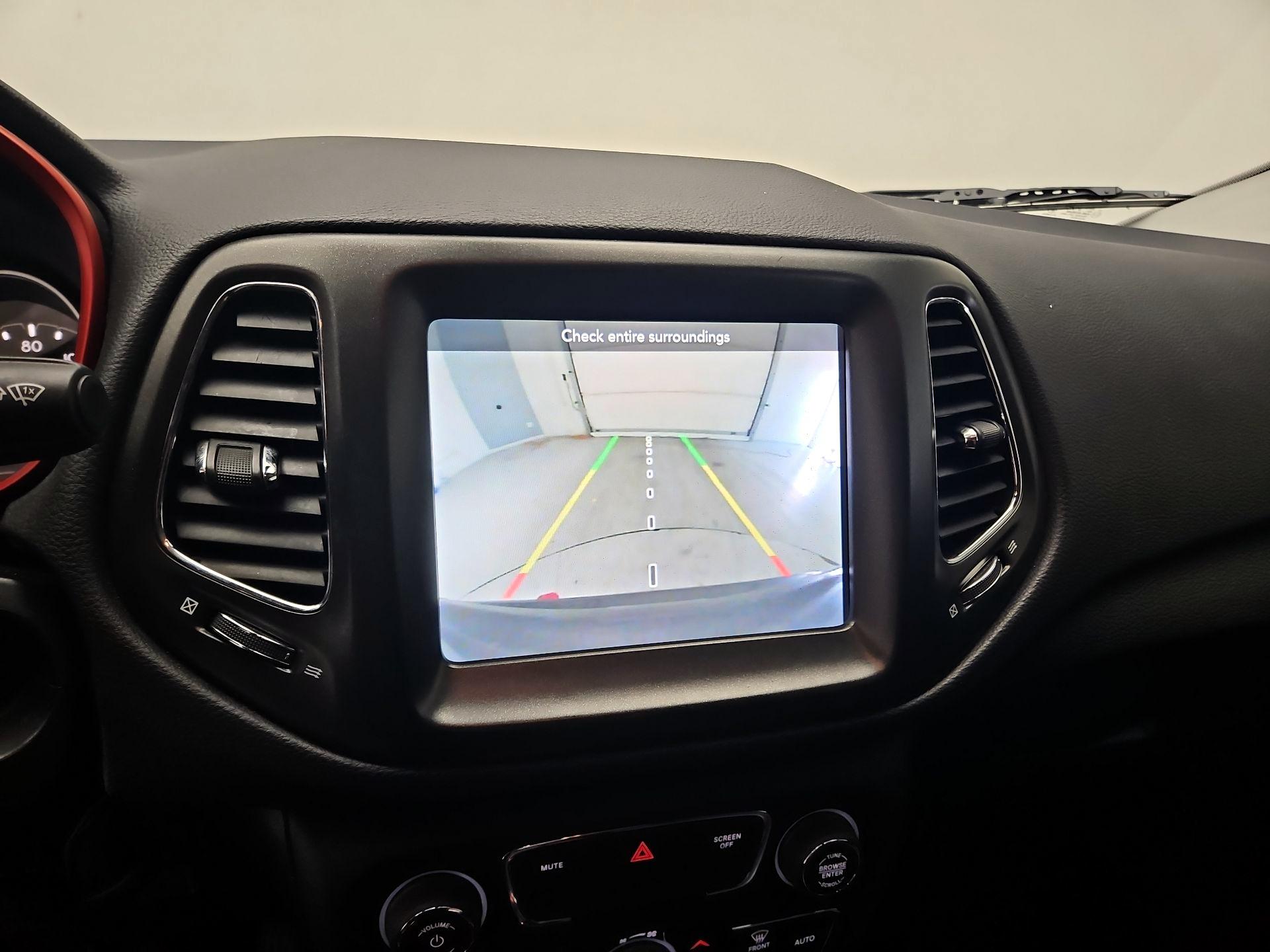 Thumbnail: 2019 Jeep Compass - 14