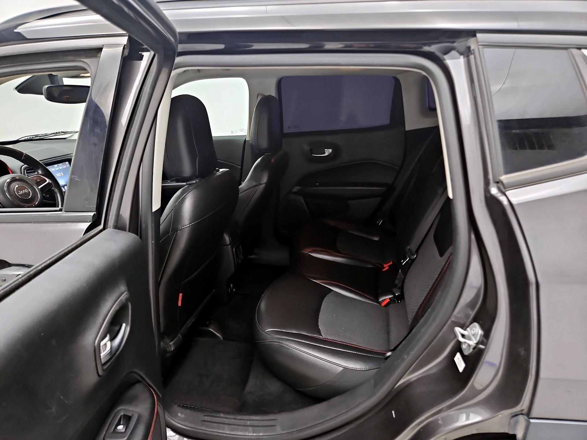 Thumbnail: 2019 Jeep Compass - 19