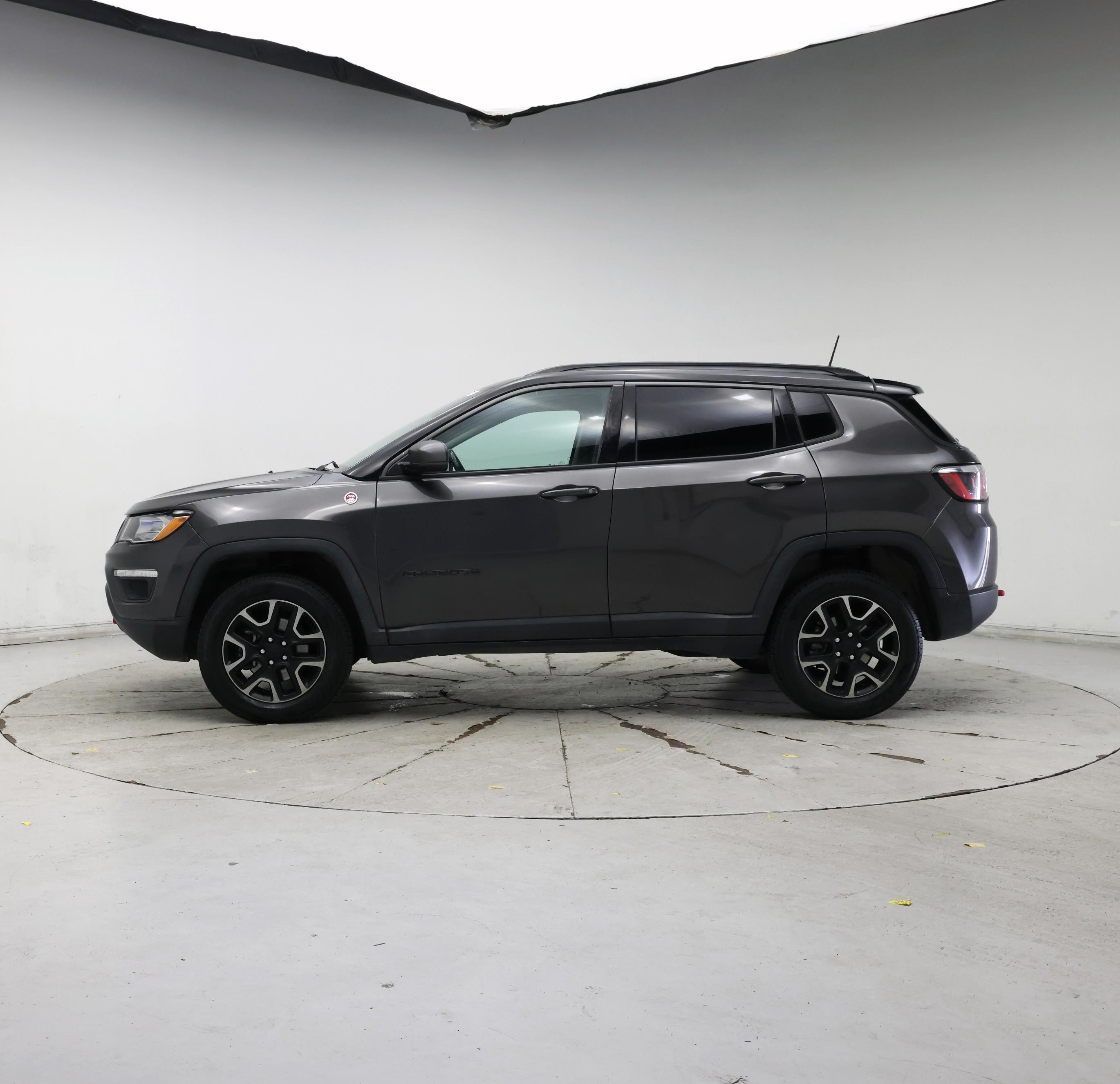Thumbnail: 2019 Jeep Compass - 3