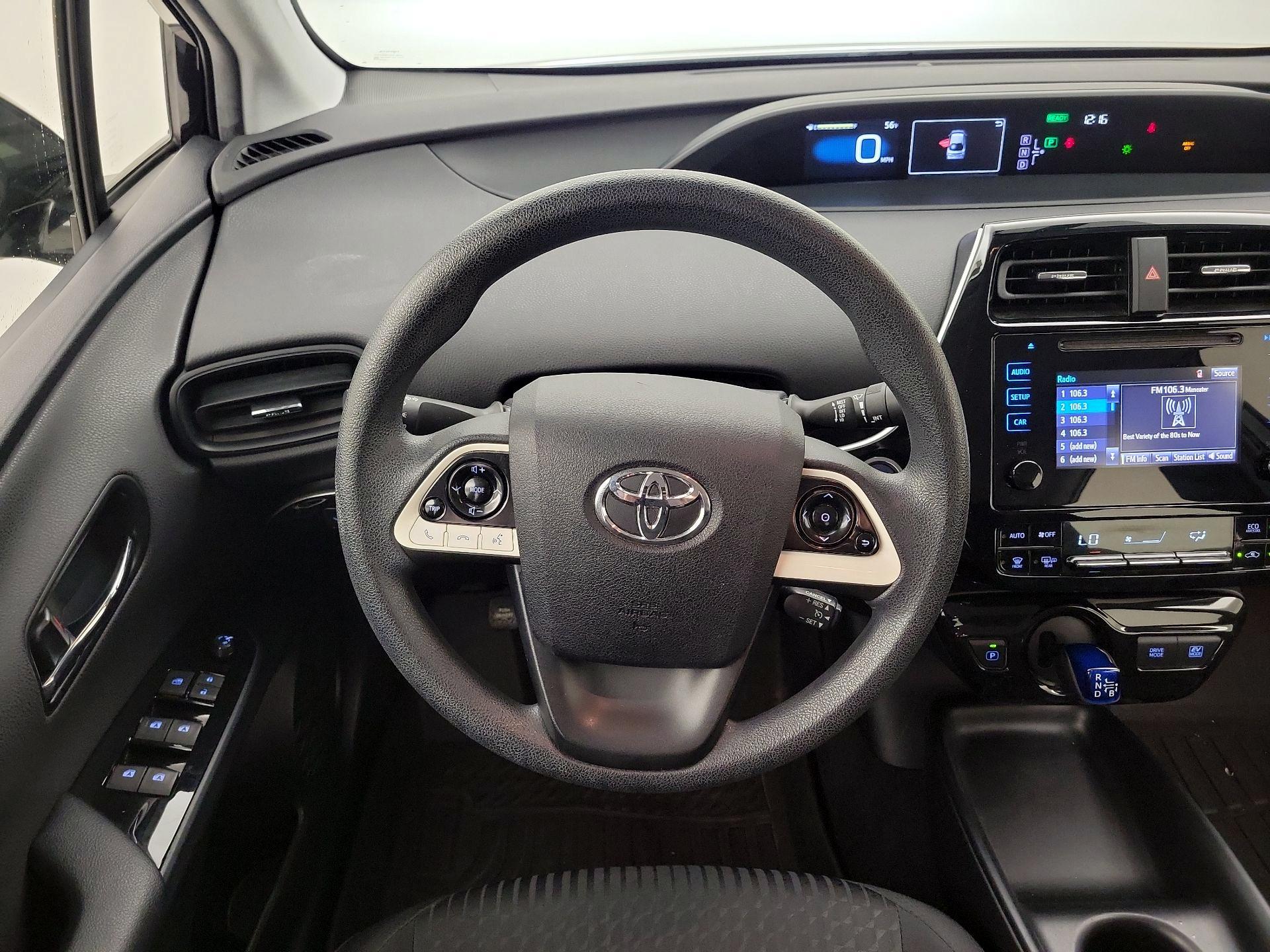 Thumbnail: 2016 Toyota Prius - 10