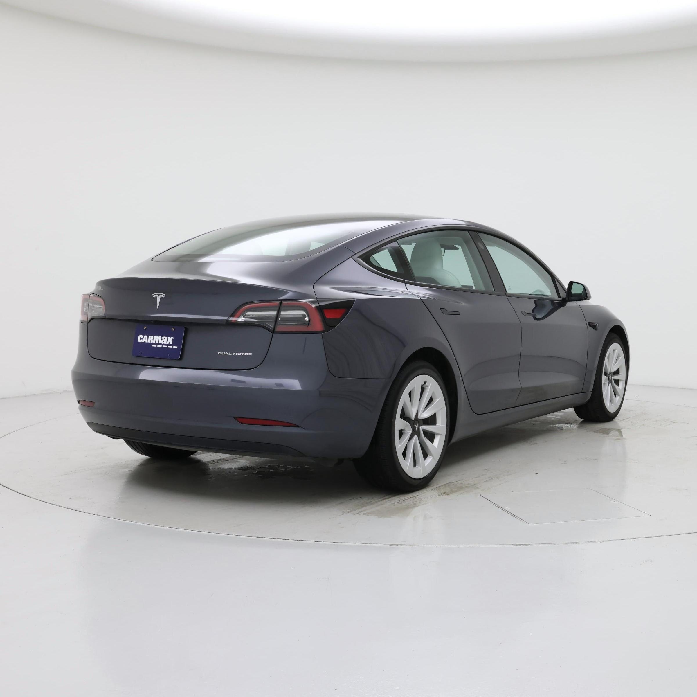 Thumbnail: 2023 Tesla Model 3 - 8