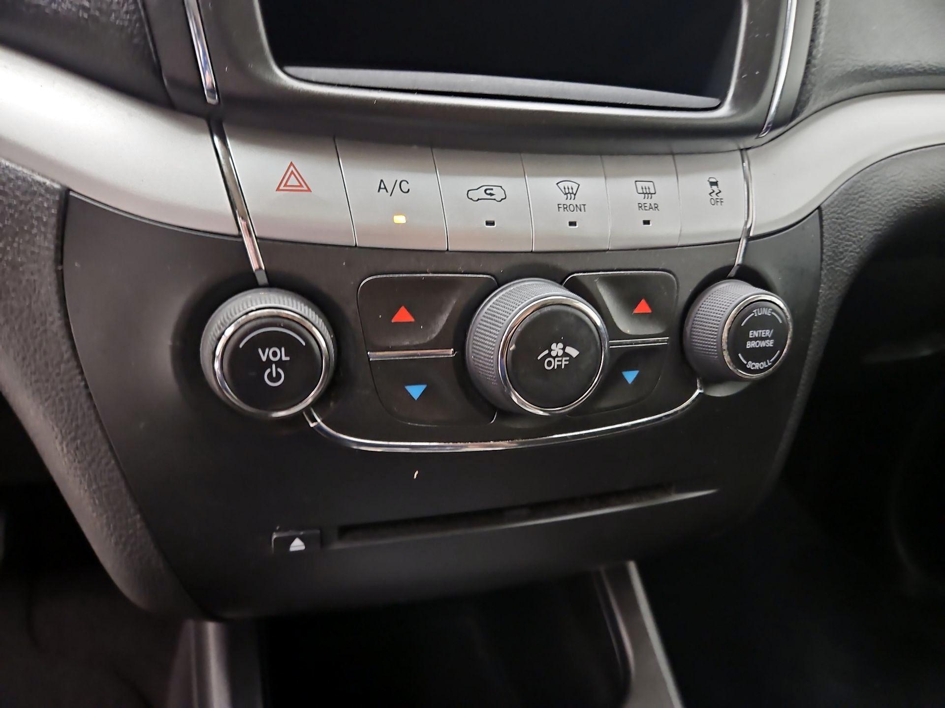 Thumbnail: 2015 Dodge Journey - 15