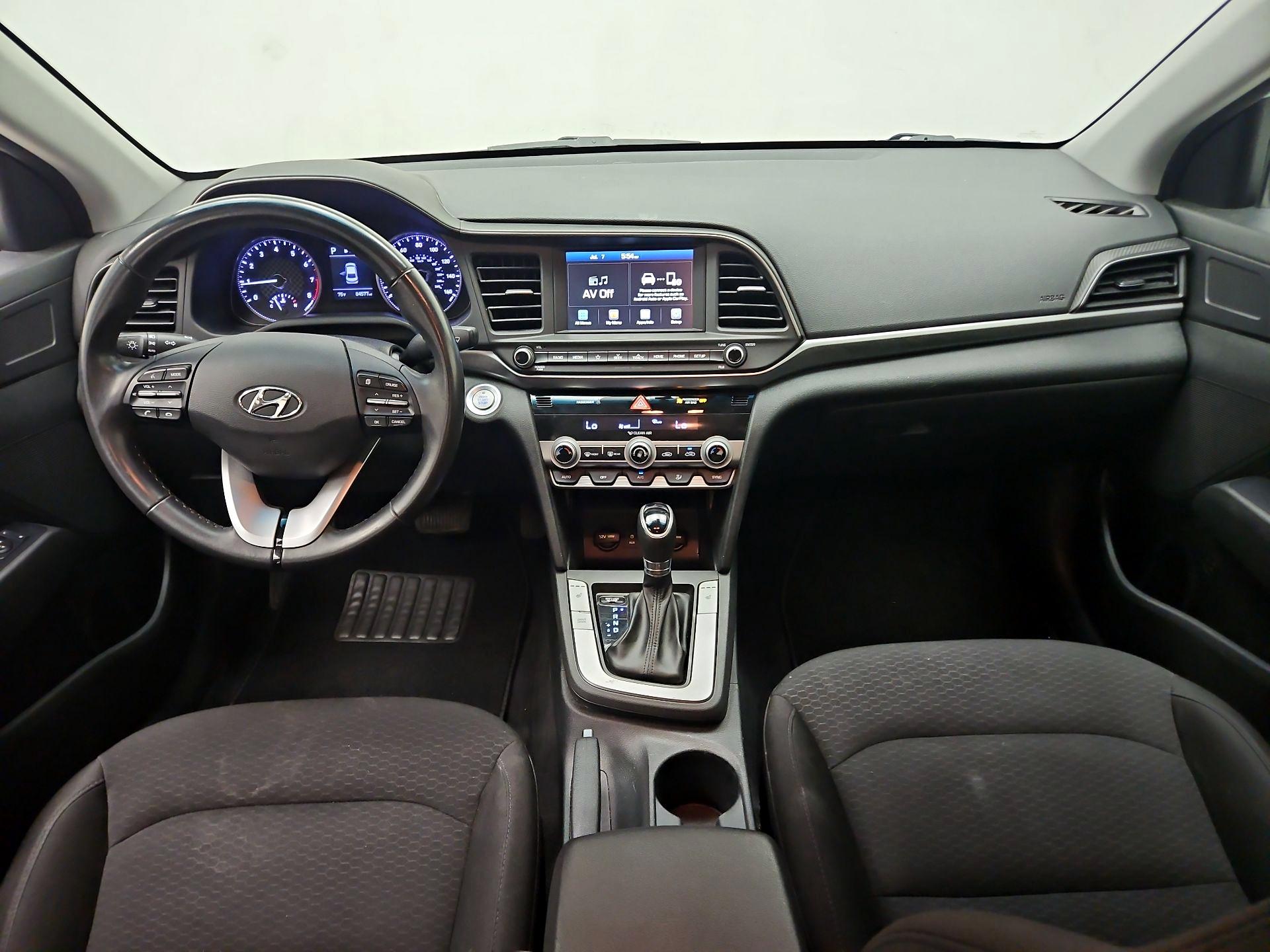 Thumbnail: 2019 Hyundai Elantra - 9