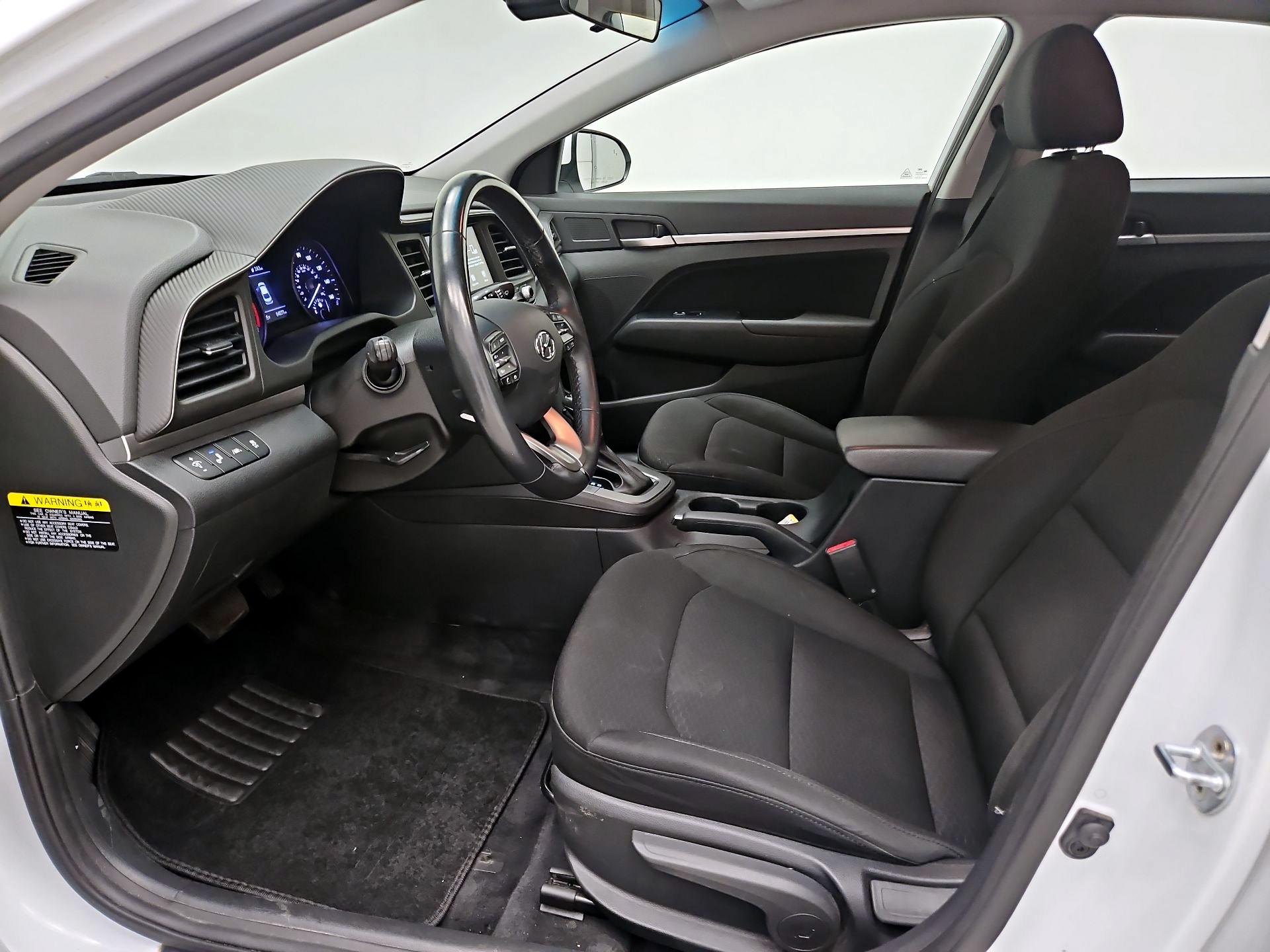 Thumbnail: 2019 Hyundai Elantra - 11