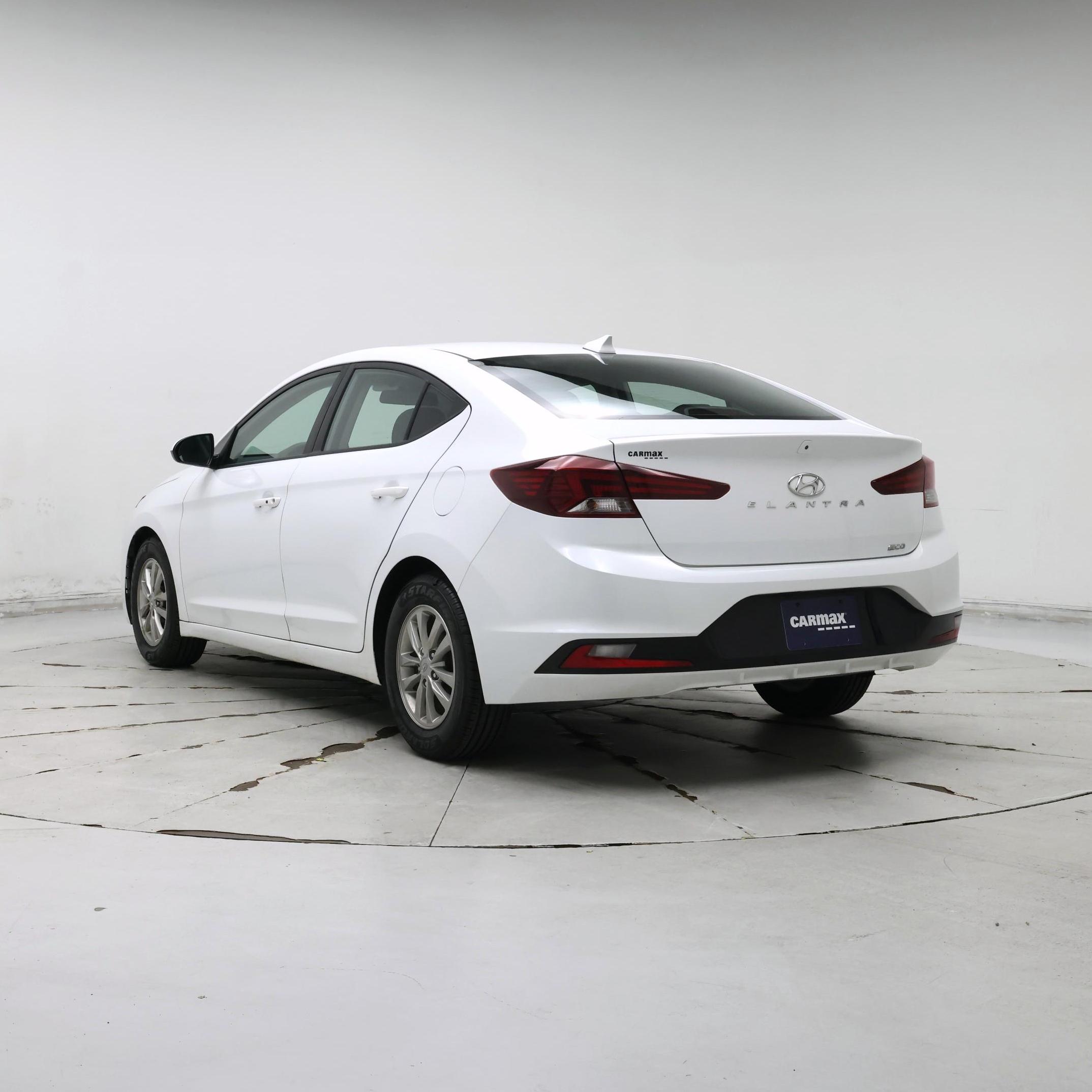 Thumbnail: 2019 Hyundai Elantra - 2