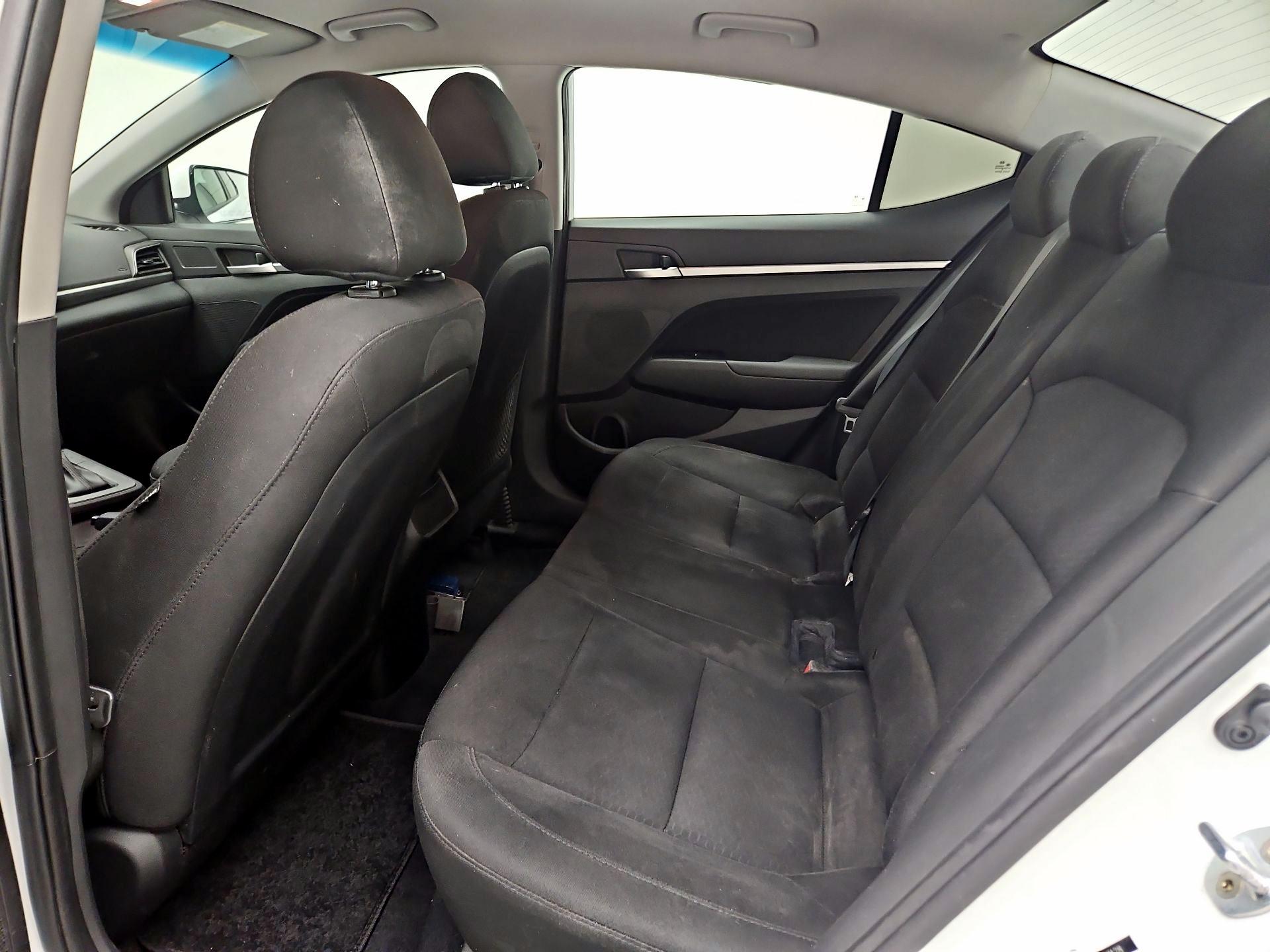 Thumbnail: 2019 Hyundai Elantra - 19