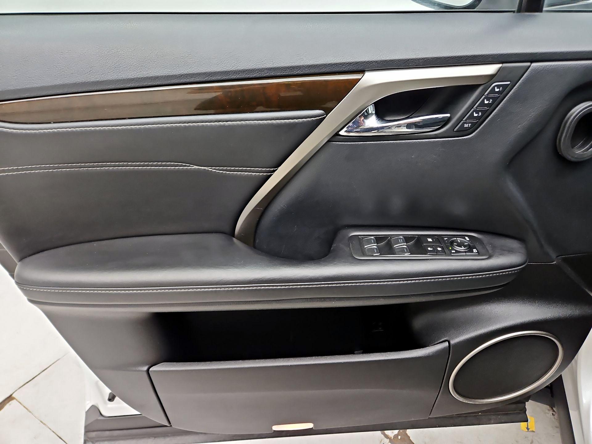 Thumbnail: 2019 Lexus RX - 12