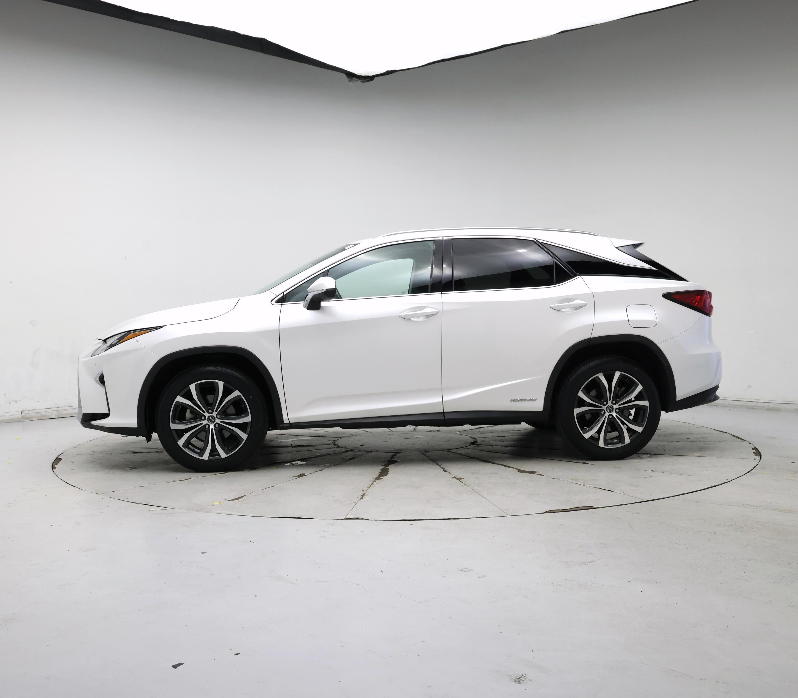 Thumbnail: 2019 Lexus RX - 3