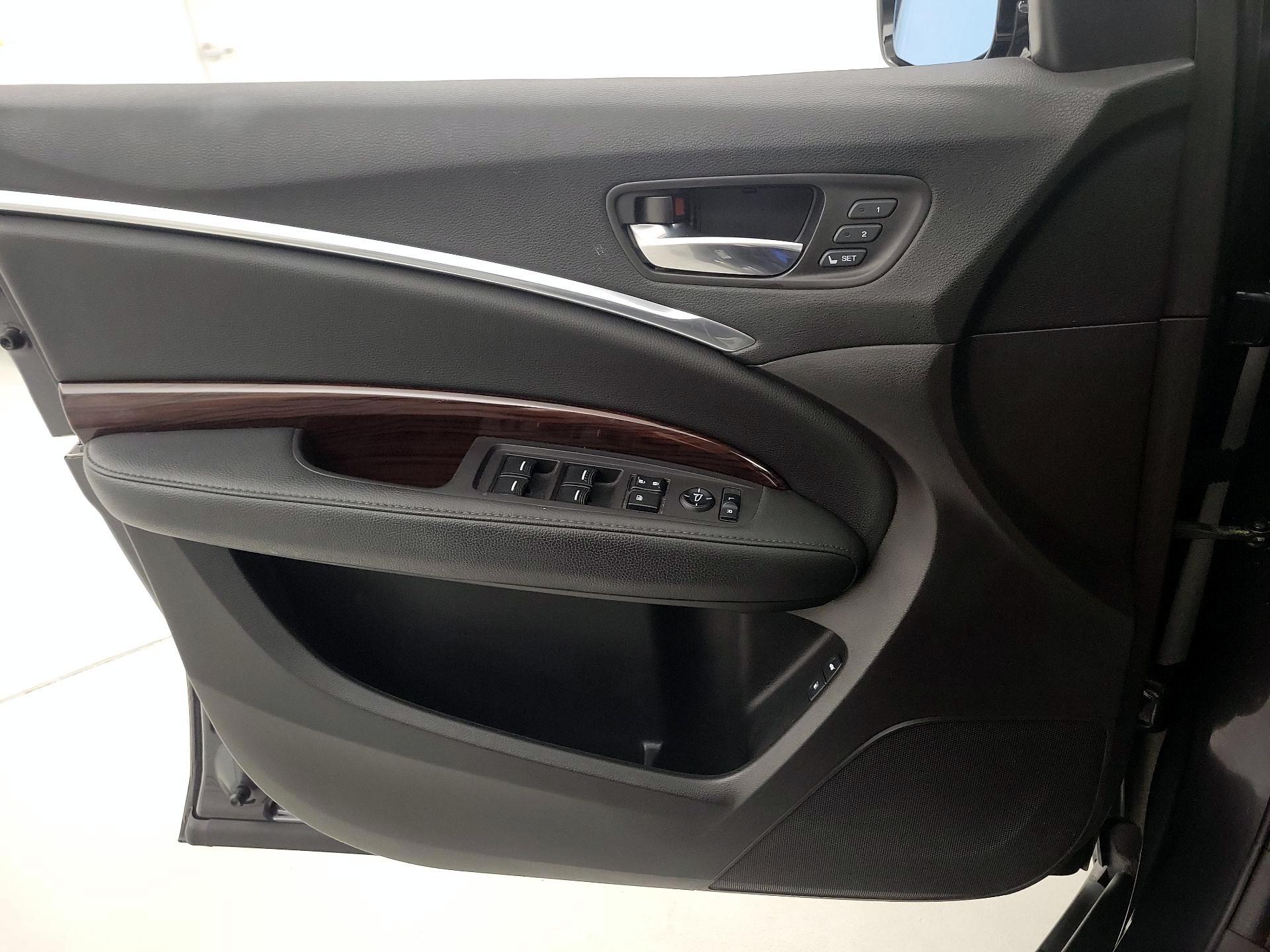 Thumbnail: 2016 Acura MDX - 12