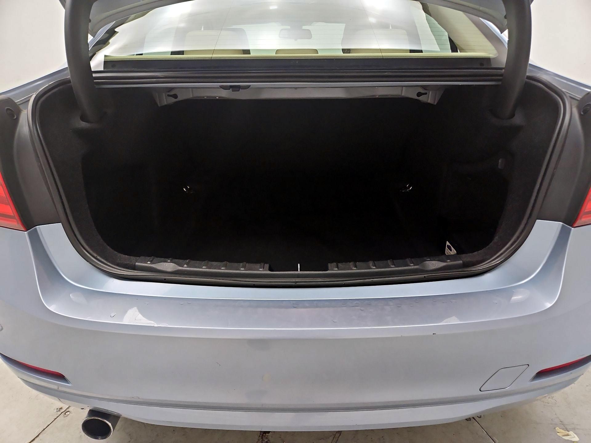 Thumbnail: 2014 BMW 3 Series - 20