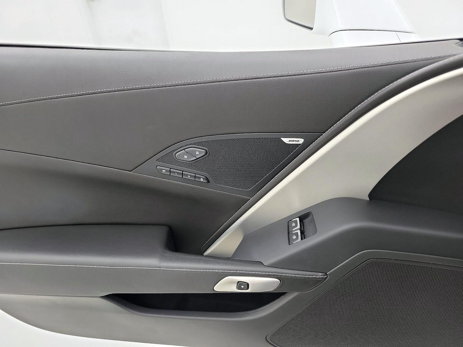 2016 Chevrolet Corvette 2LT - Photo 13