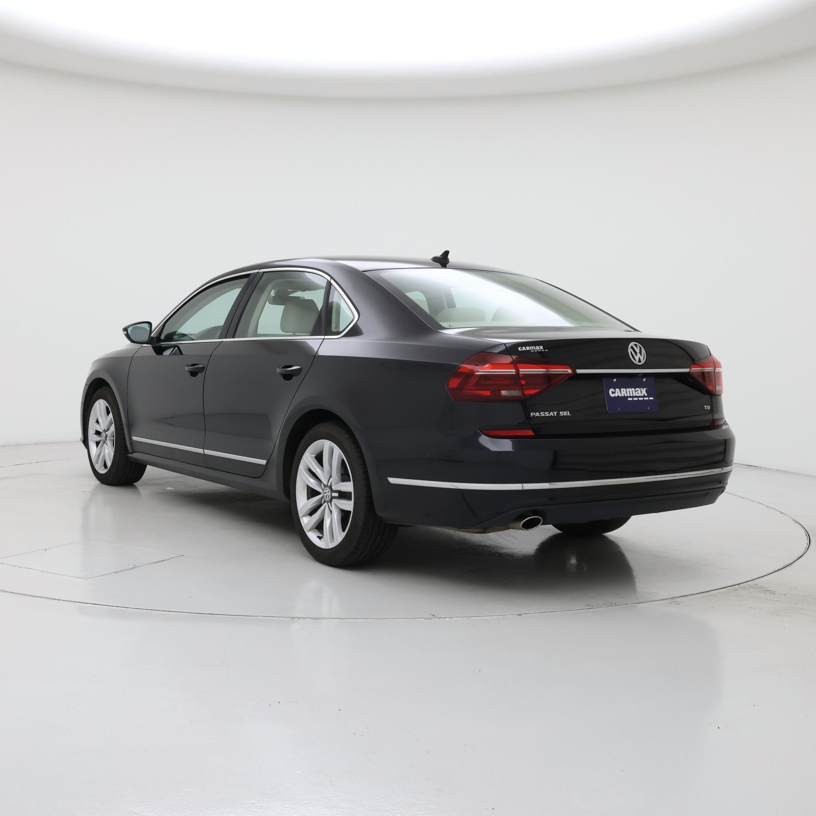 Thumbnail: 2017 Volkswagen Passat - 2