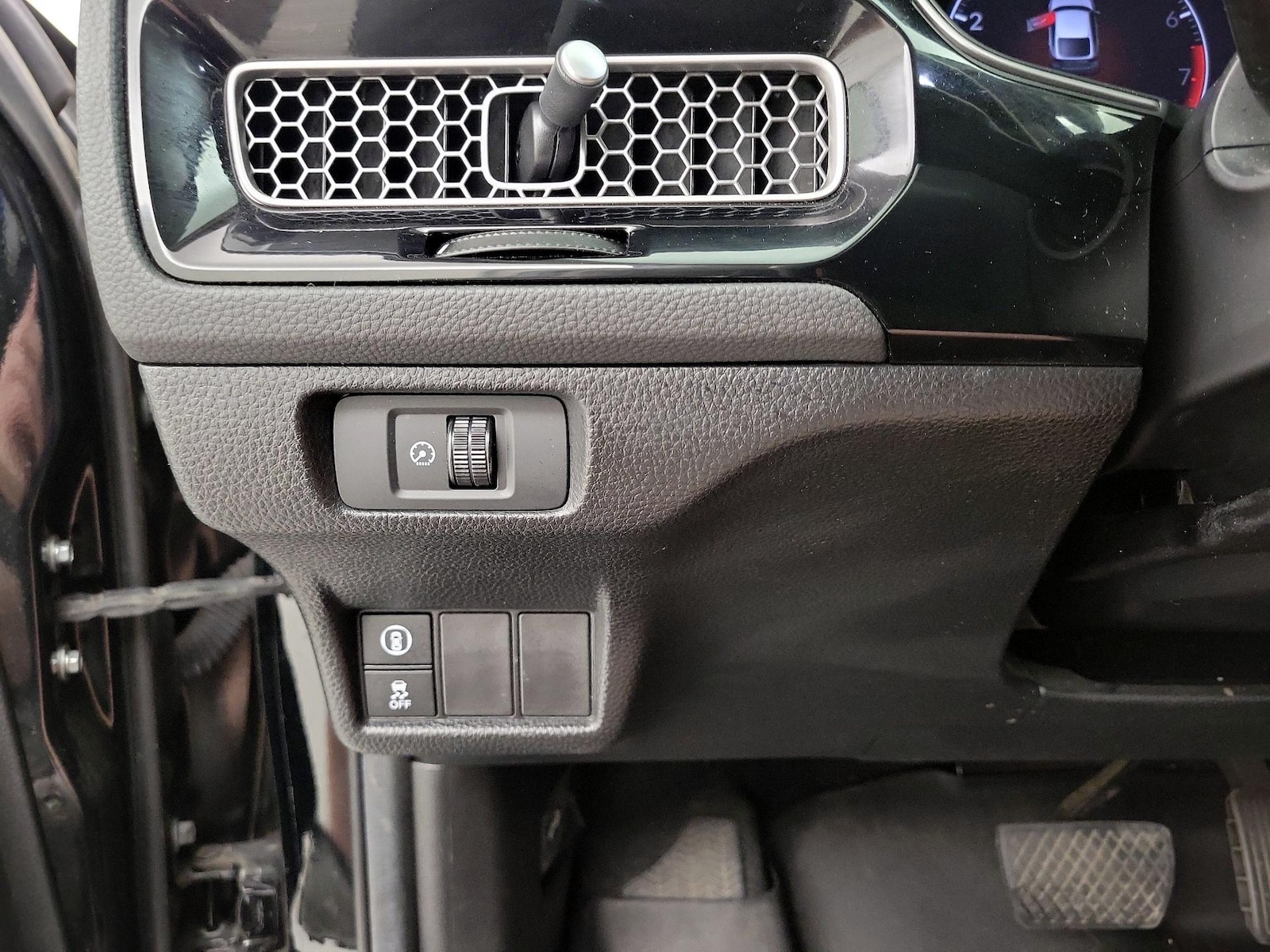 2022 Honda Civic Hatchback EX-L - Photo 14