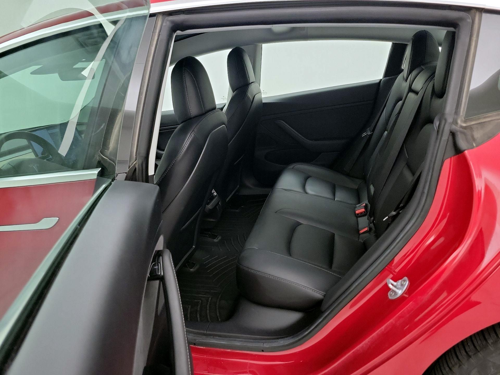 Thumbnail: 2020 Tesla Model 3 - 20