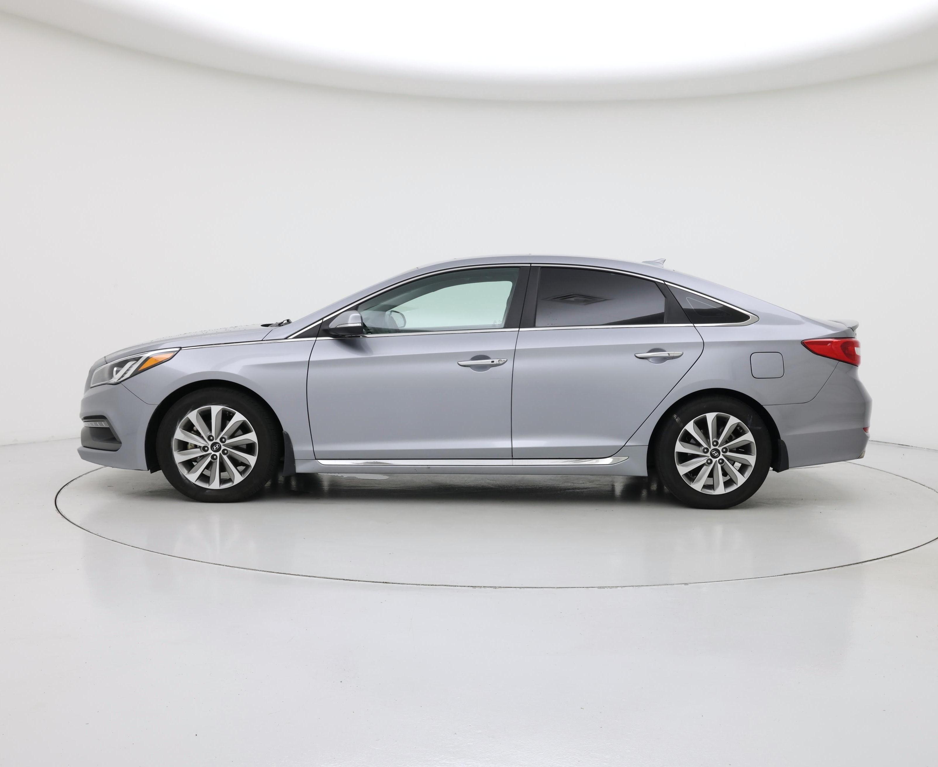 Thumbnail: 2016 Hyundai Sonata - 3