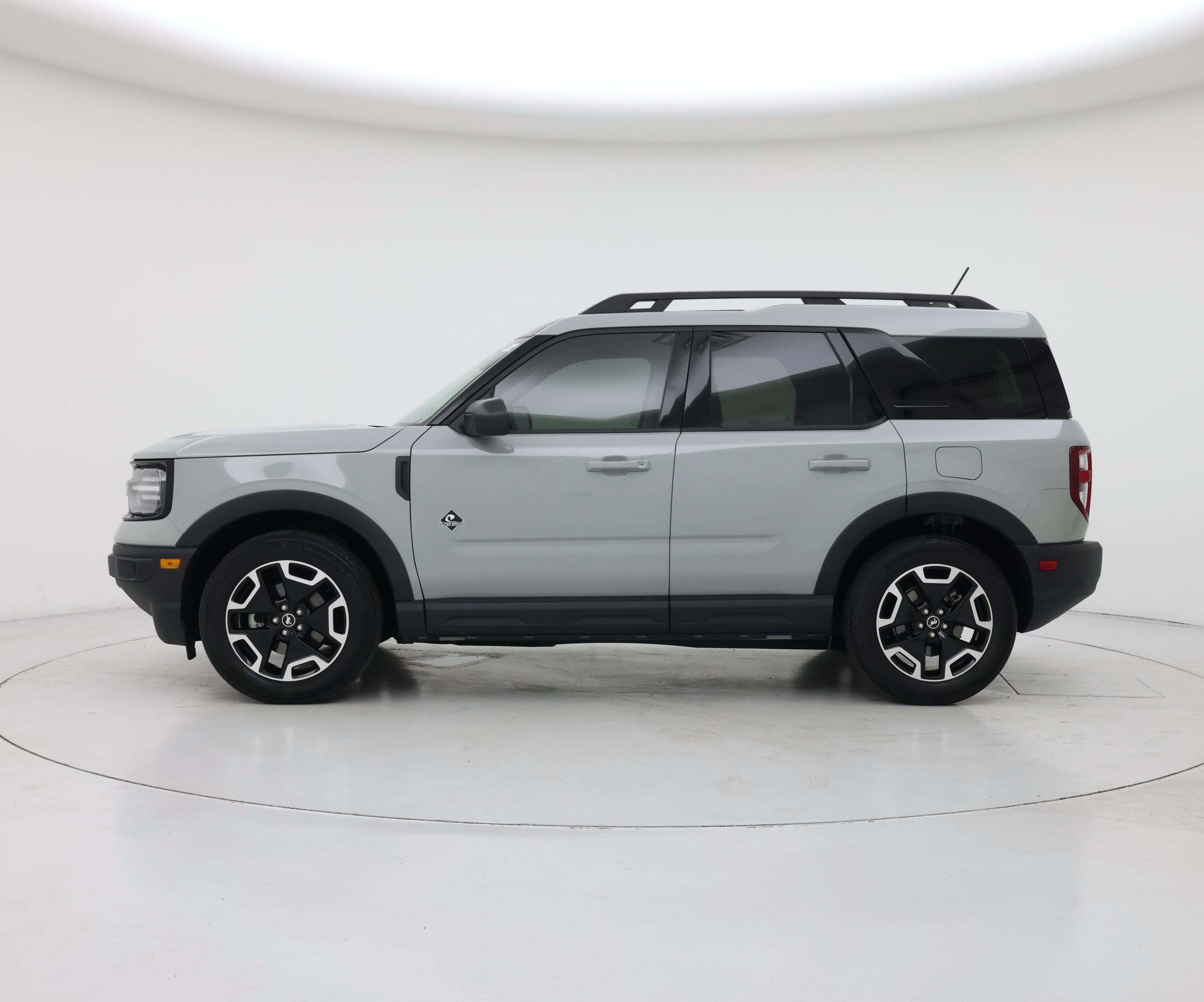Thumbnail: 2023 Ford Bronco Sport - 3
