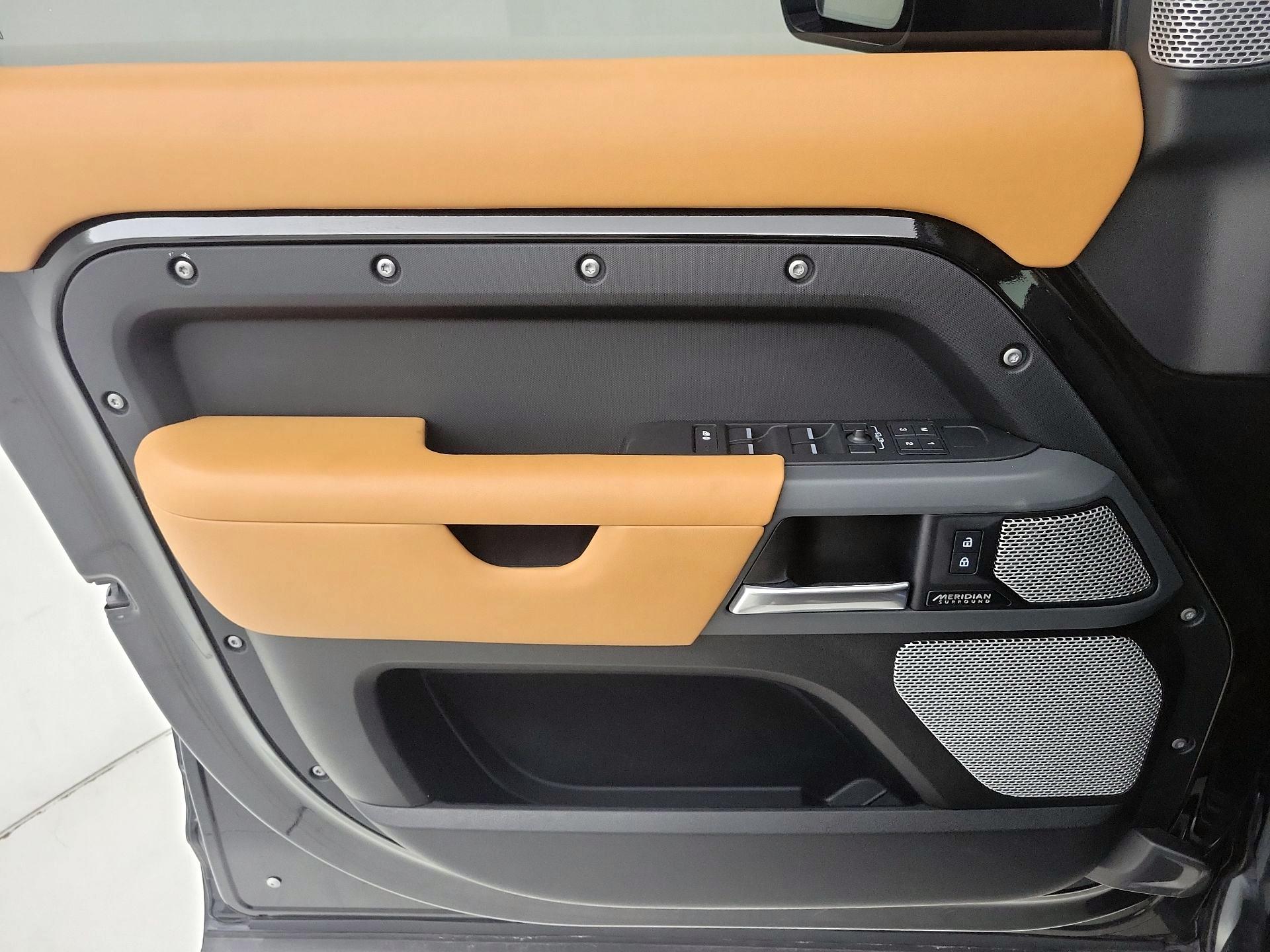 Thumbnail: 2023 Land Rover Defender - 12