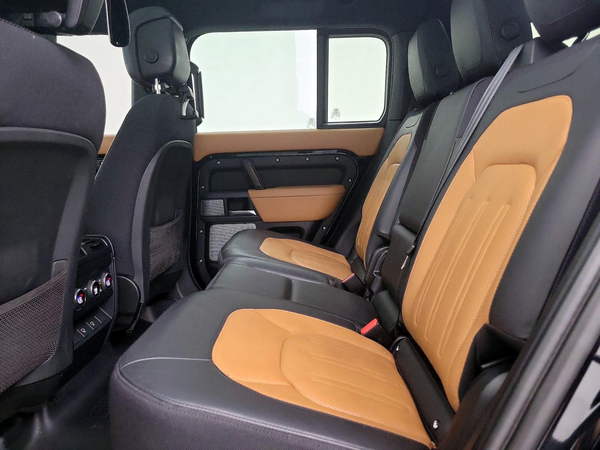 Thumbnail: 2023 Land Rover Defender - 20