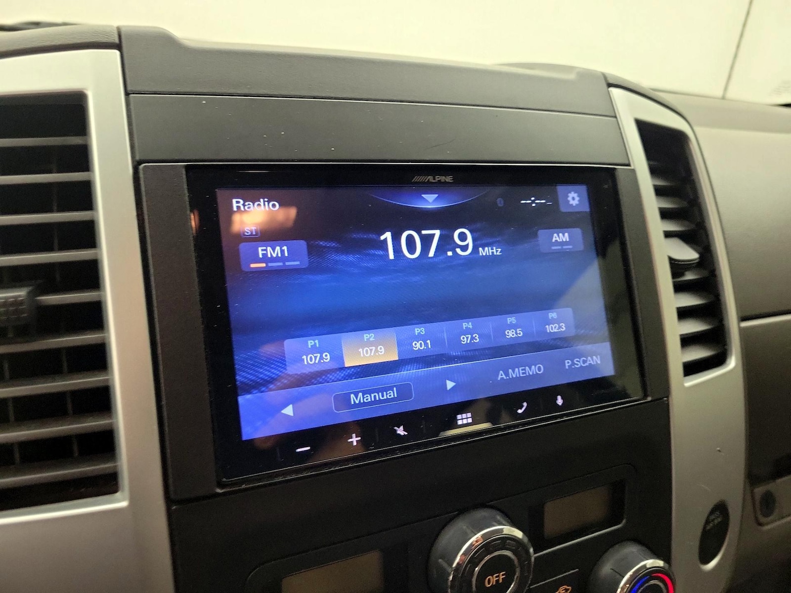 2014 Nissan Frontier SV - Photo 16