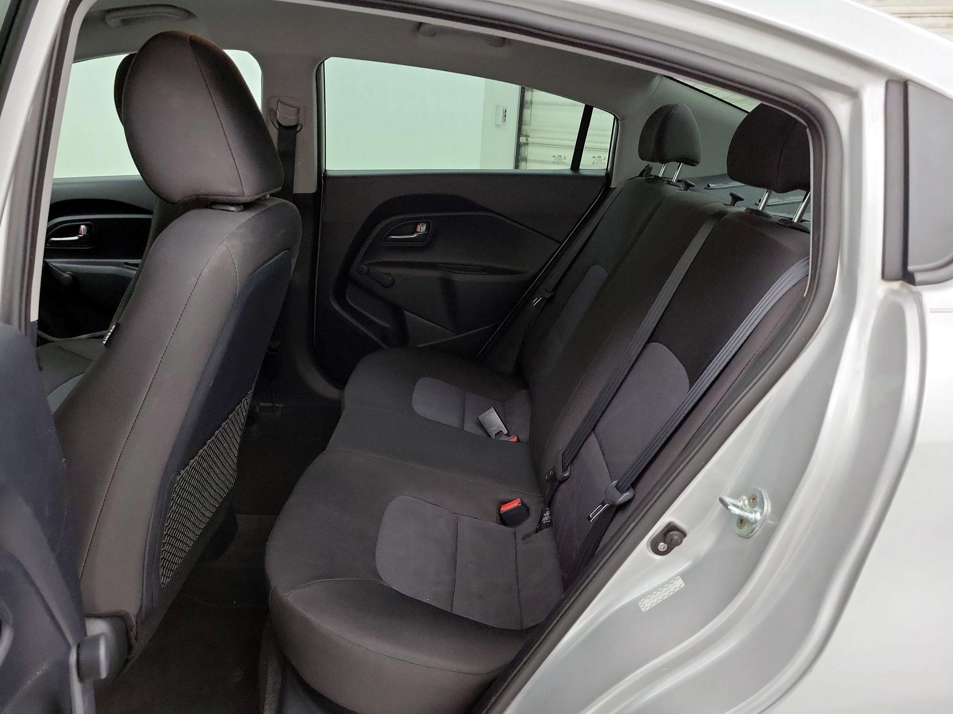 Thumbnail: 2016 Kia Rio - 18