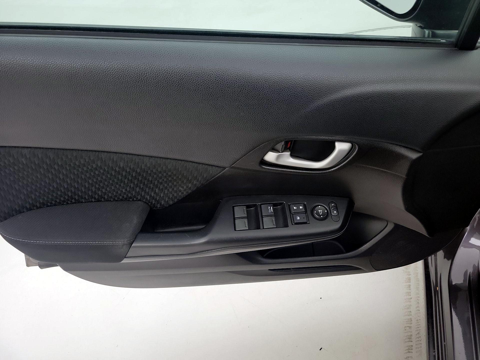 Thumbnail: 2015 Honda Civic - 12