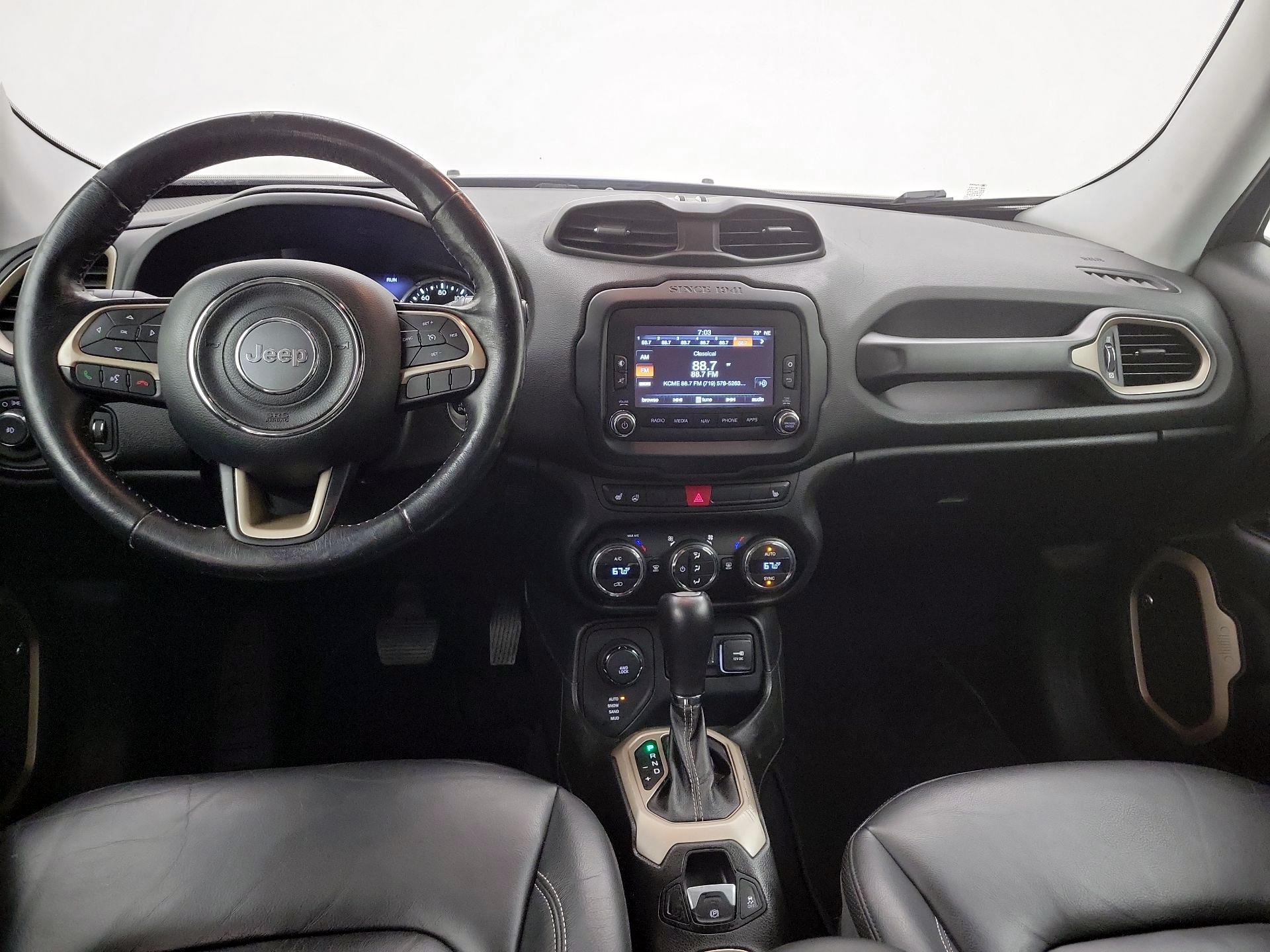 Thumbnail: 2017 Jeep Renegade - 9