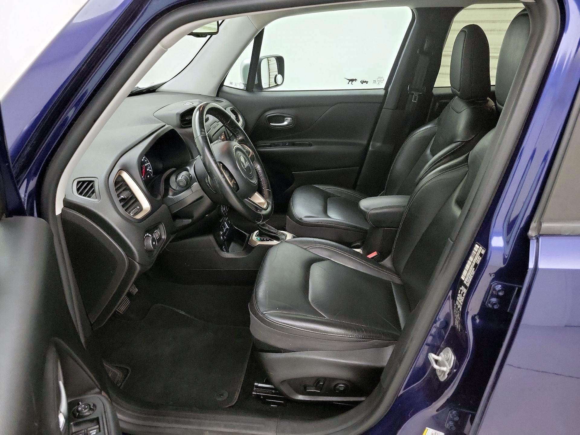 Thumbnail: 2017 Jeep Renegade - 11