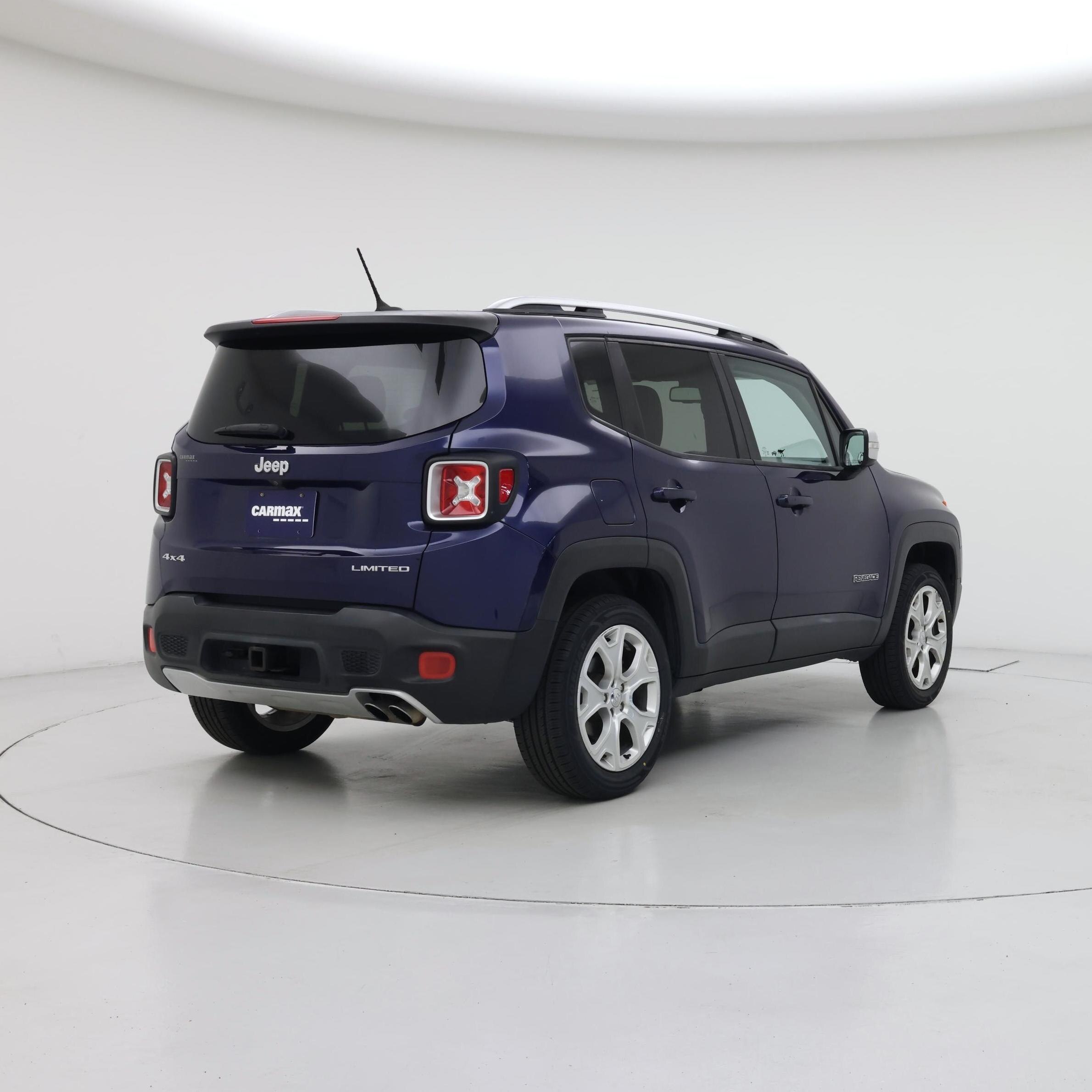 Thumbnail: 2017 Jeep Renegade - 8