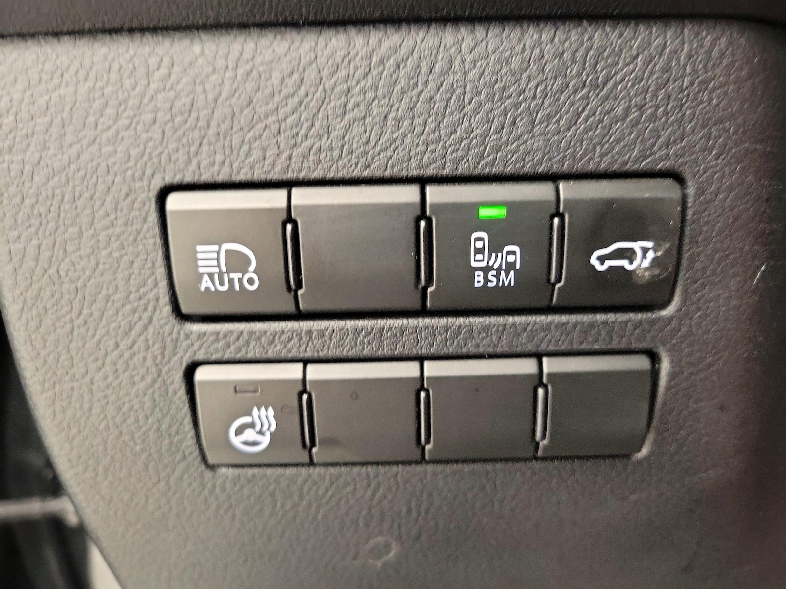 2021 Lexus NX Hybrid 300h - Photo 14