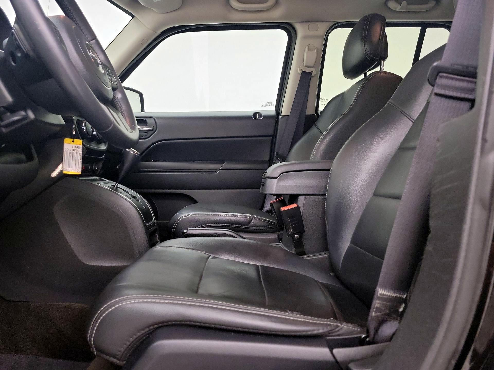 Thumbnail: 2015 Jeep Patriot - 11