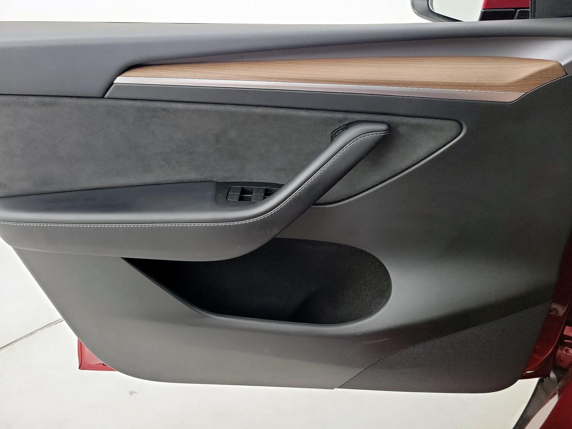 Thumbnail: 2024 Tesla Model Y - 12