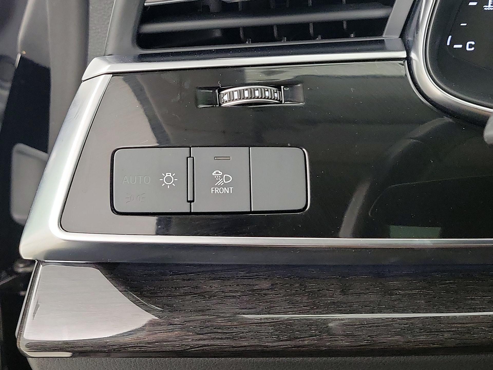 Thumbnail: 2019 Audi Q8 - 13