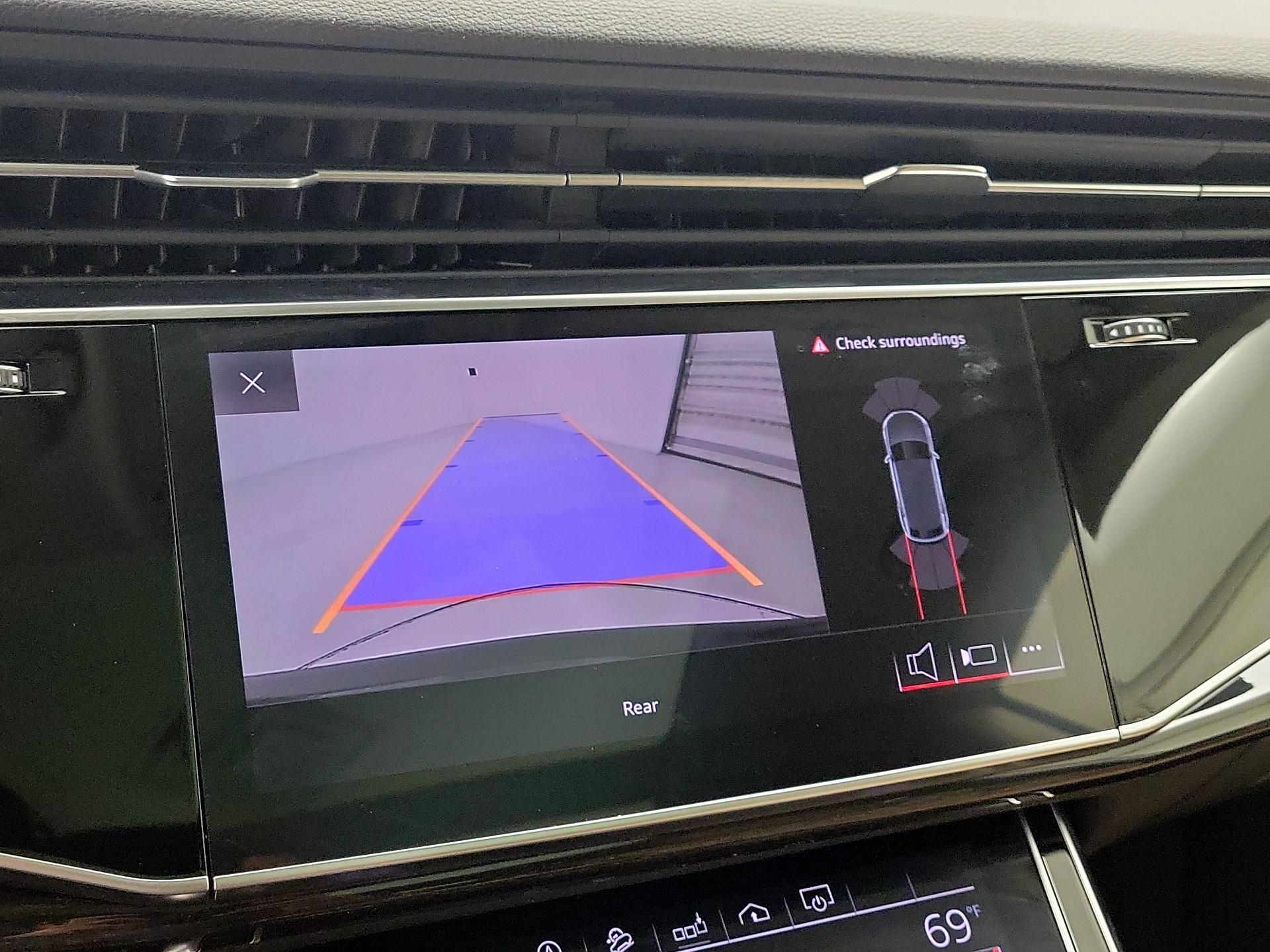 Thumbnail: 2019 Audi Q8 - 14