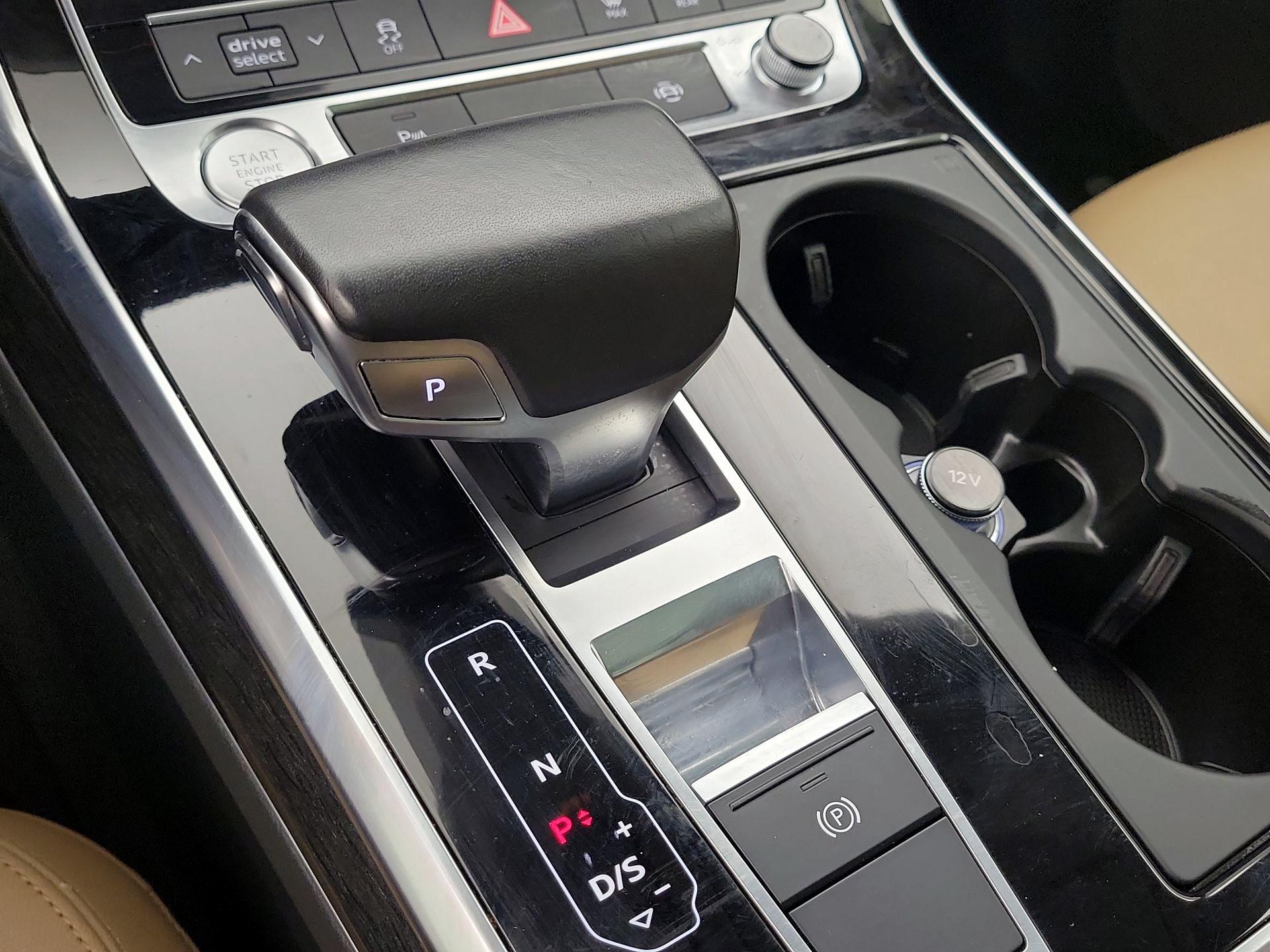 Thumbnail: 2019 Audi Q8 - 17