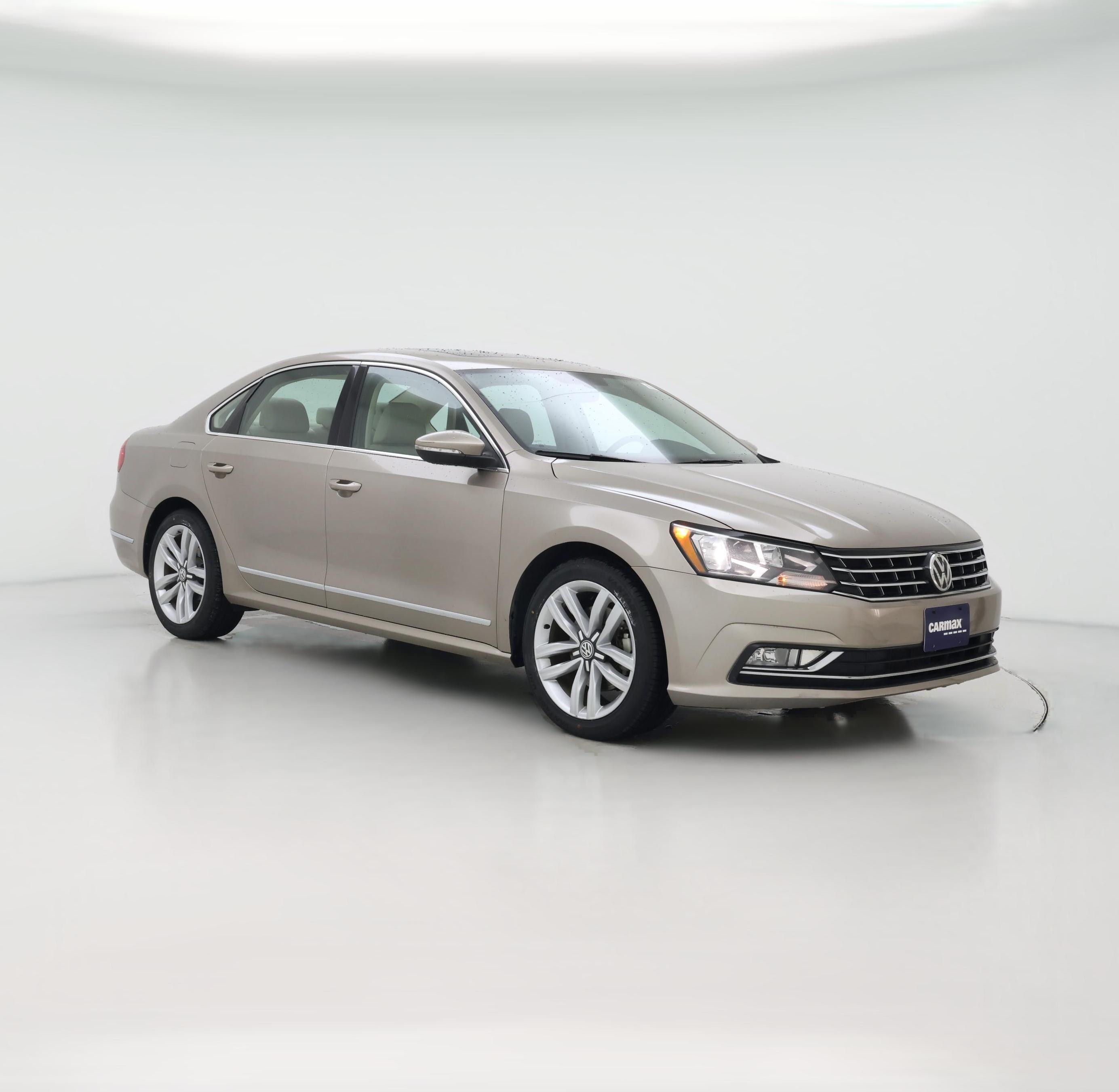 Thumbnail: 2016 Volkswagen Passat - 1