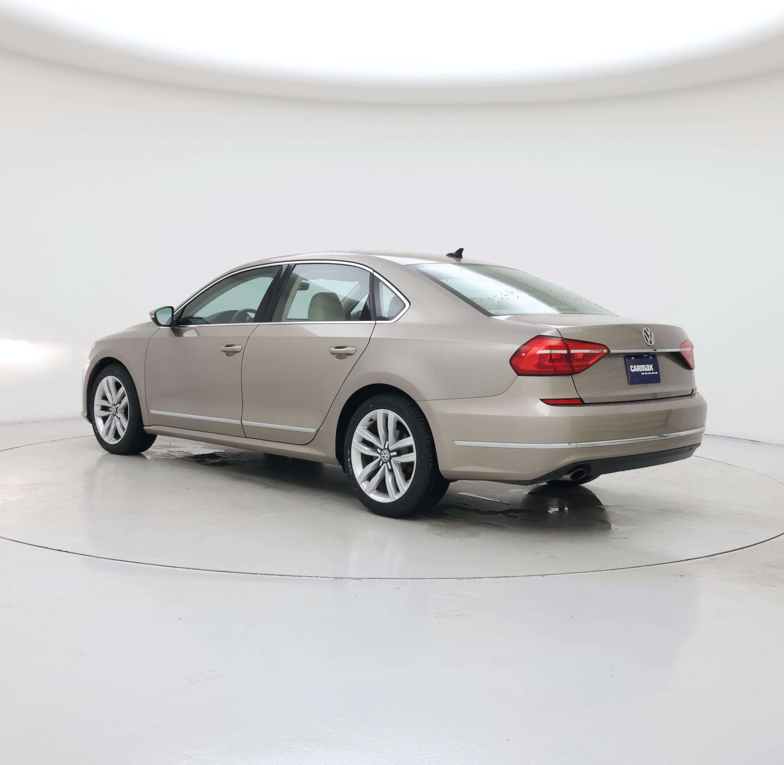 Thumbnail: 2016 Volkswagen Passat - 2
