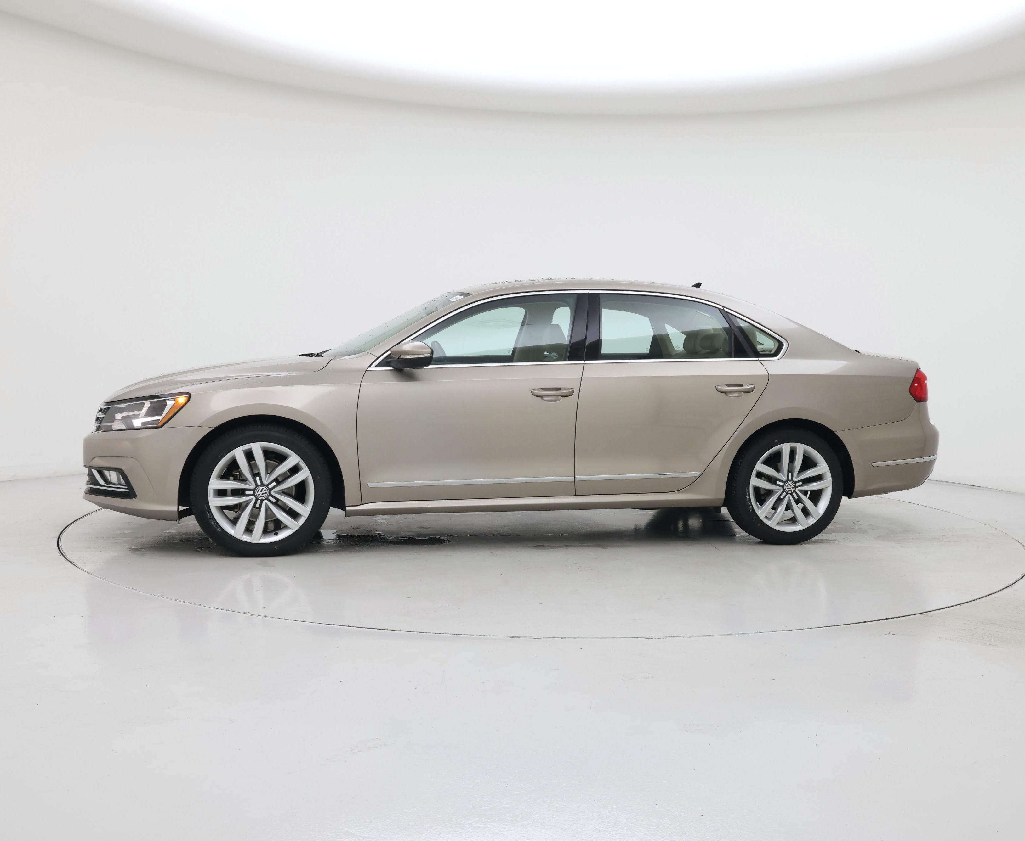 Thumbnail: 2016 Volkswagen Passat - 3
