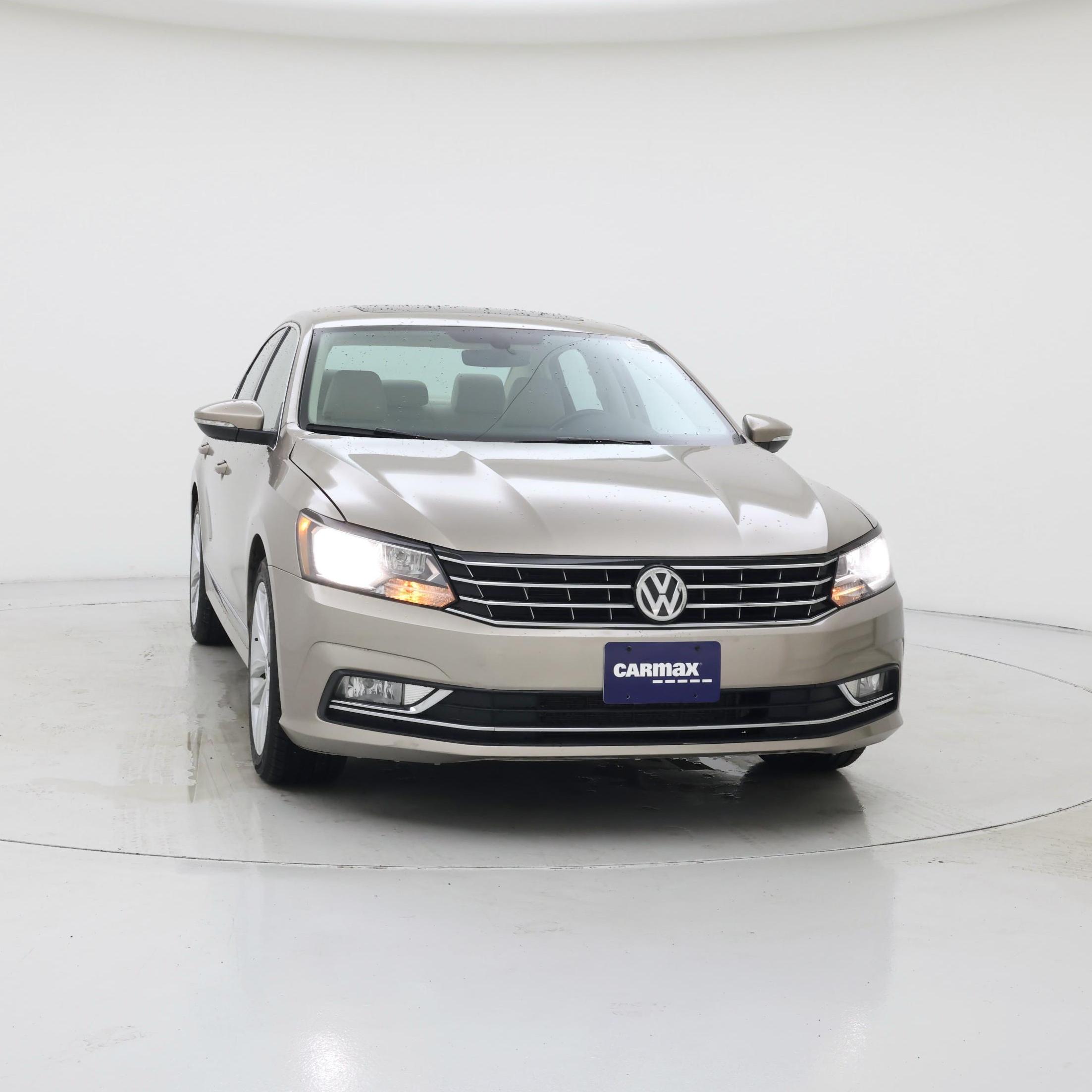 Thumbnail: 2016 Volkswagen Passat - 5