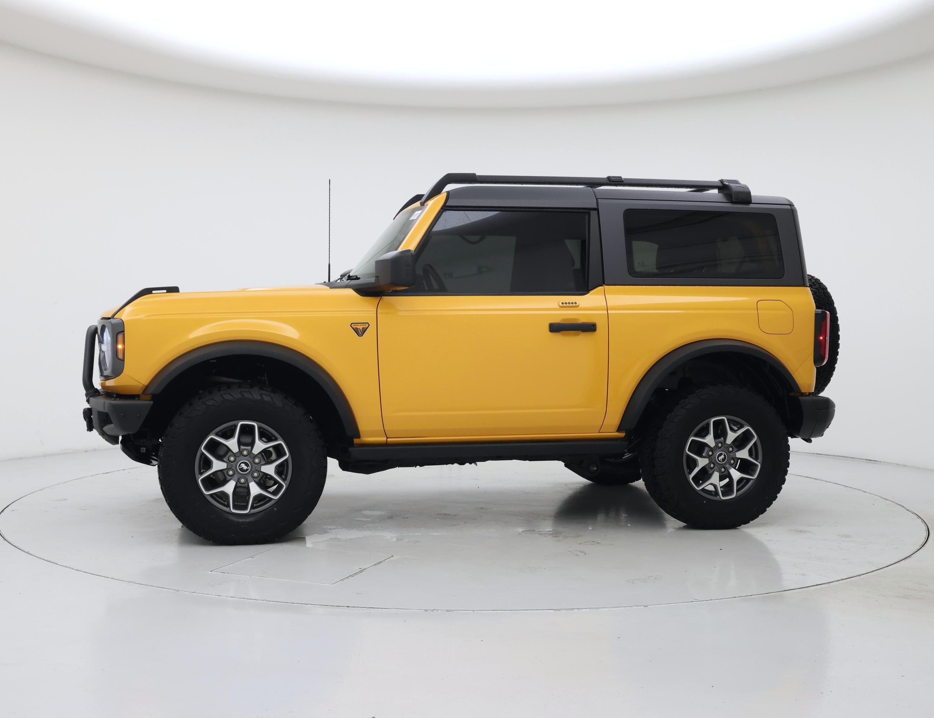 Thumbnail: 2022 Ford Bronco - 3