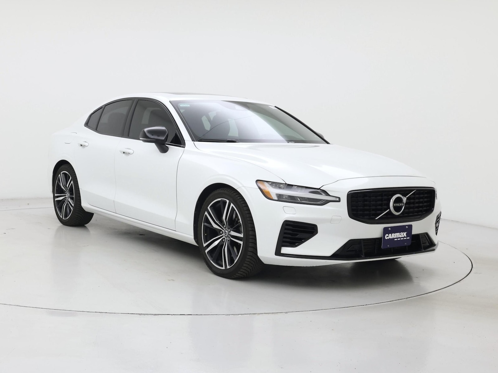 2022 Volvo S60 R-Design - Photo 2