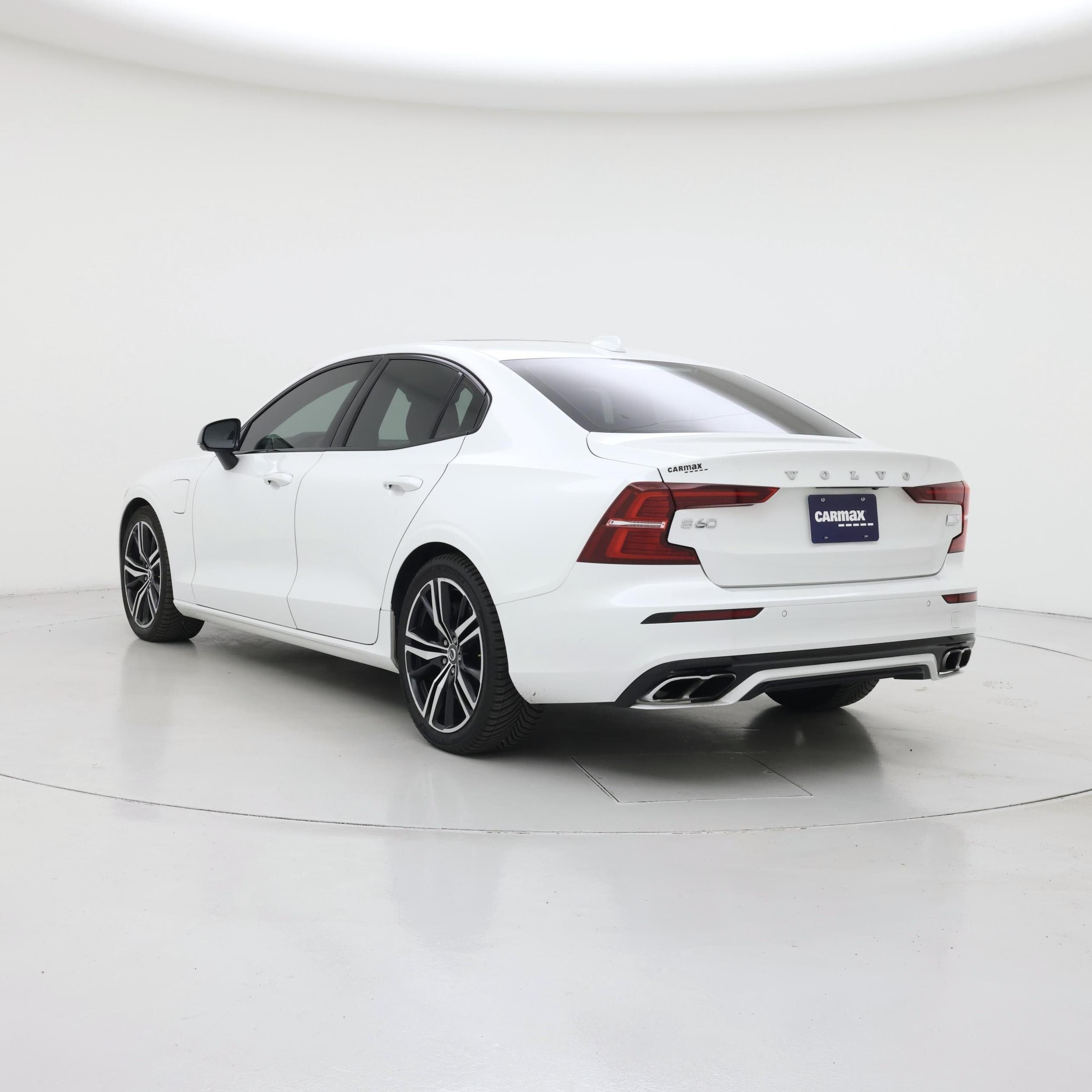 Thumbnail: 2022 Volvo S60 - 2